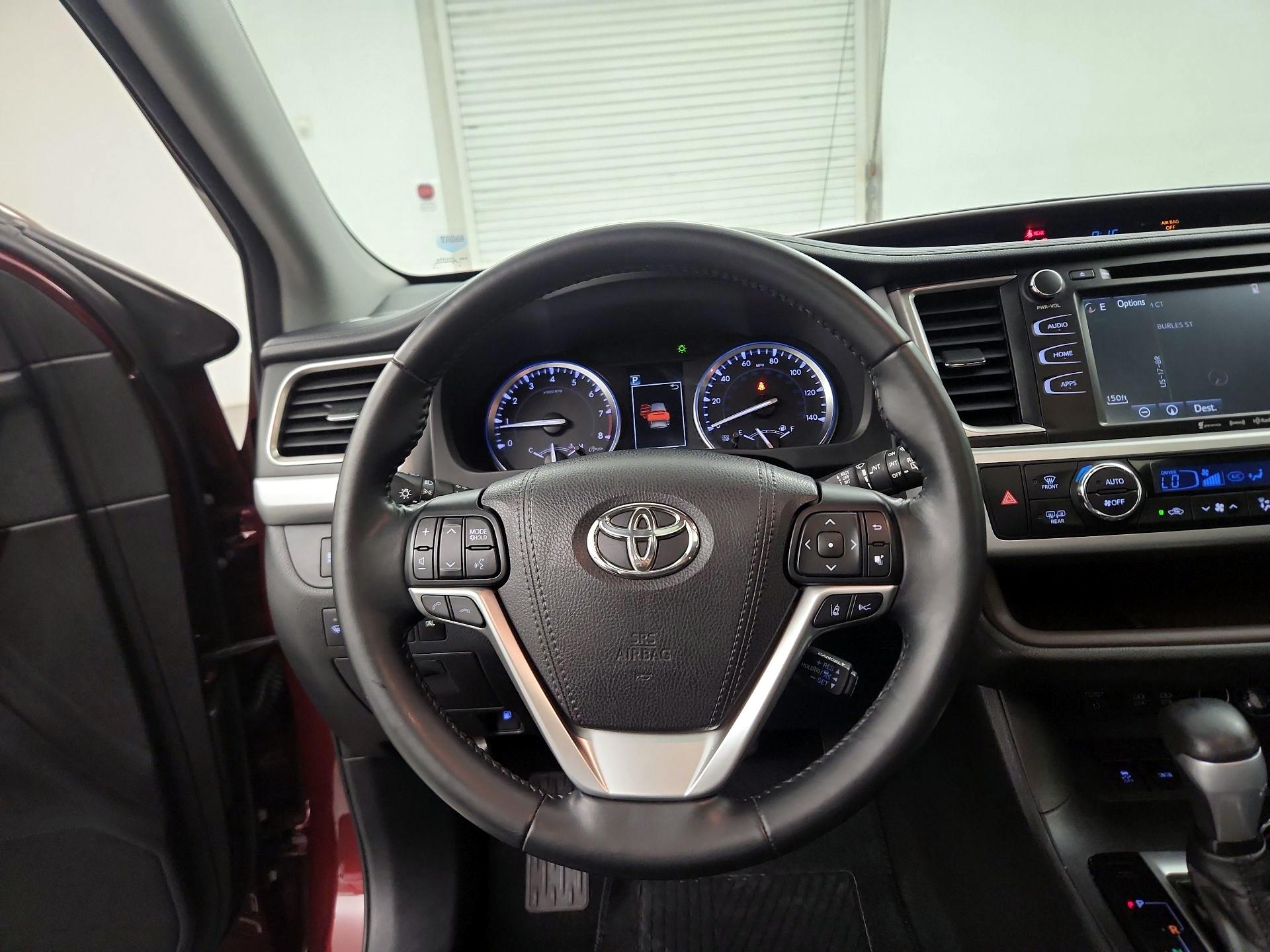 Thumbnail: 2018 Toyota Highlander - 10