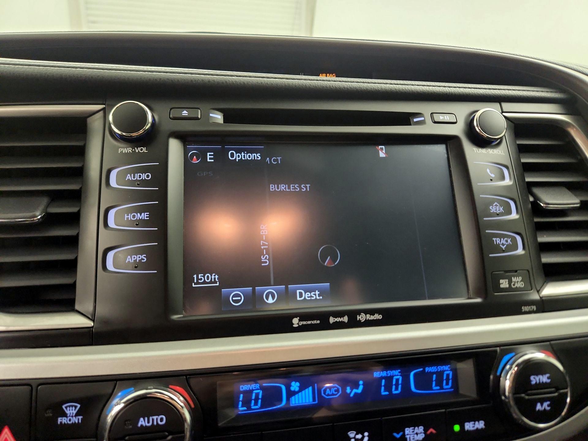 Thumbnail: 2018 Toyota Highlander - 14