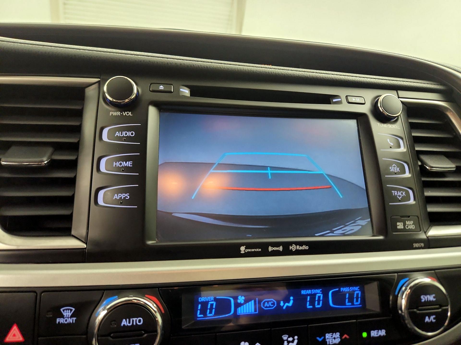 Thumbnail: 2018 Toyota Highlander - 15