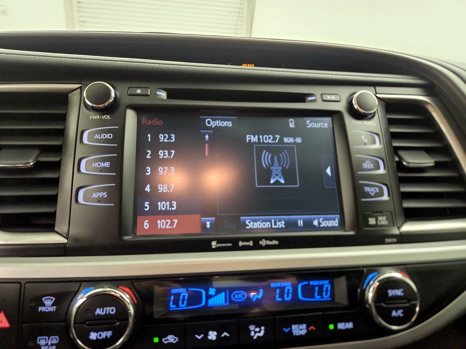 Thumbnail: 2018 Toyota Highlander - 16
