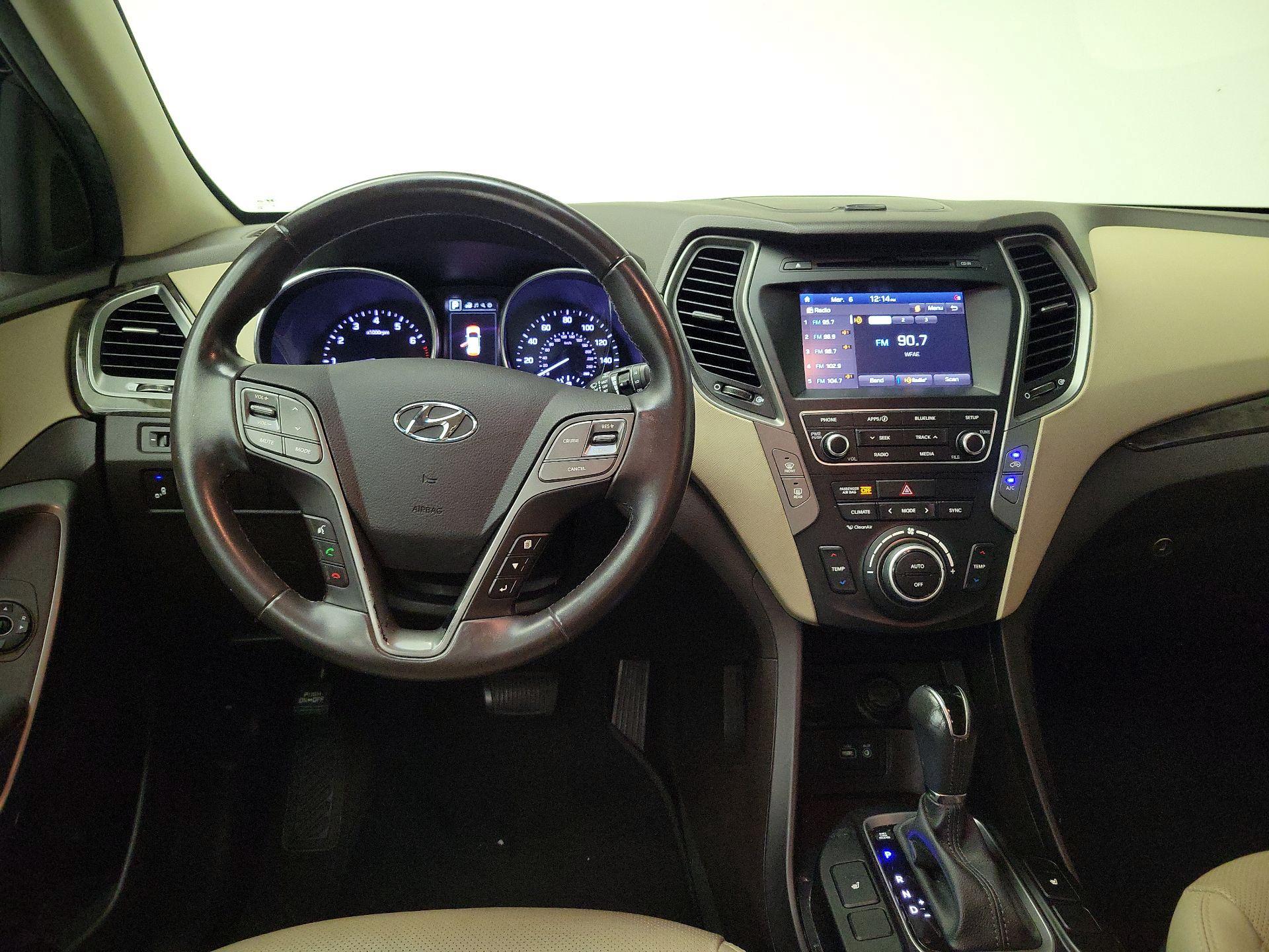 Thumbnail: 2017 Hyundai Santa Fe - 10