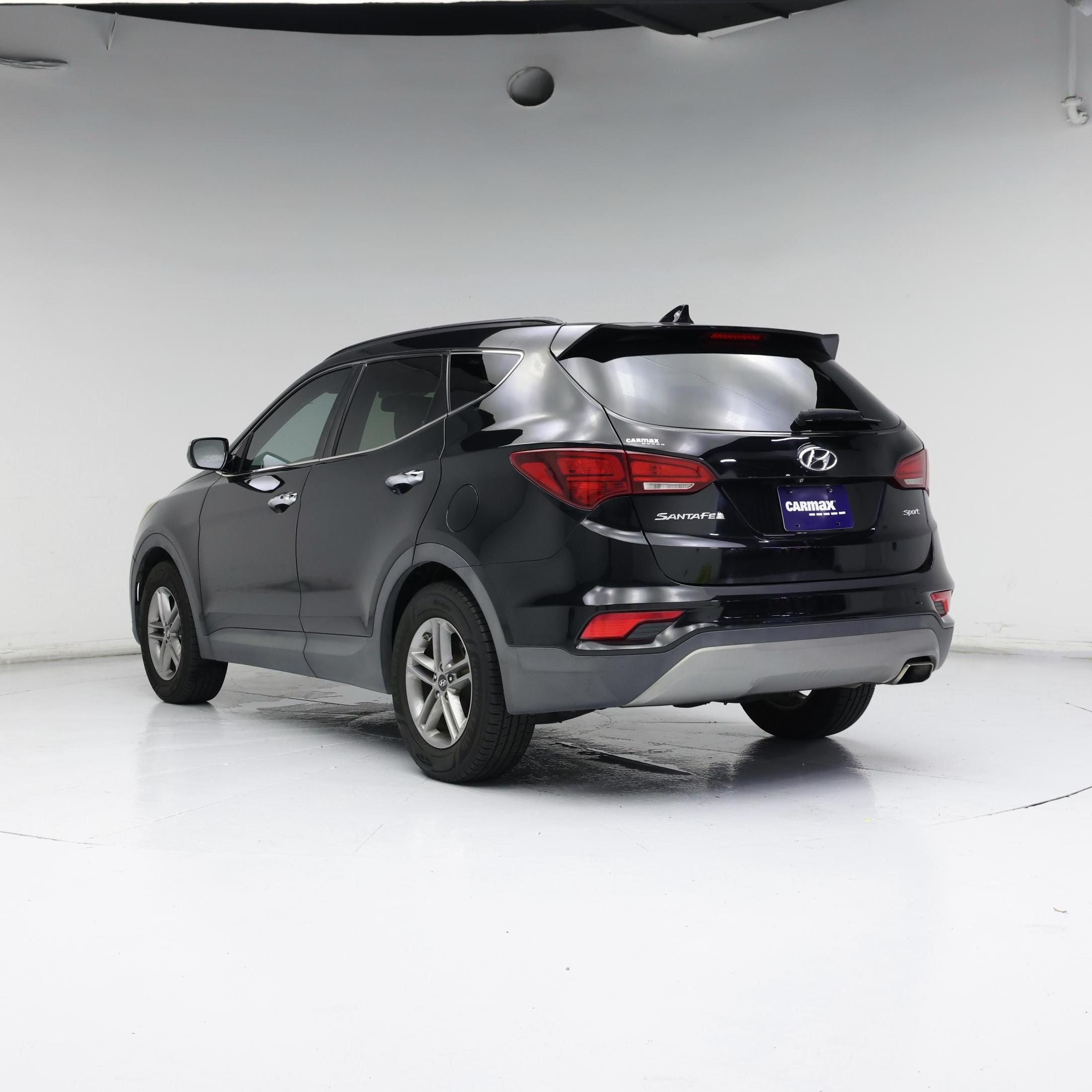 Thumbnail: 2017 Hyundai Santa Fe - 2