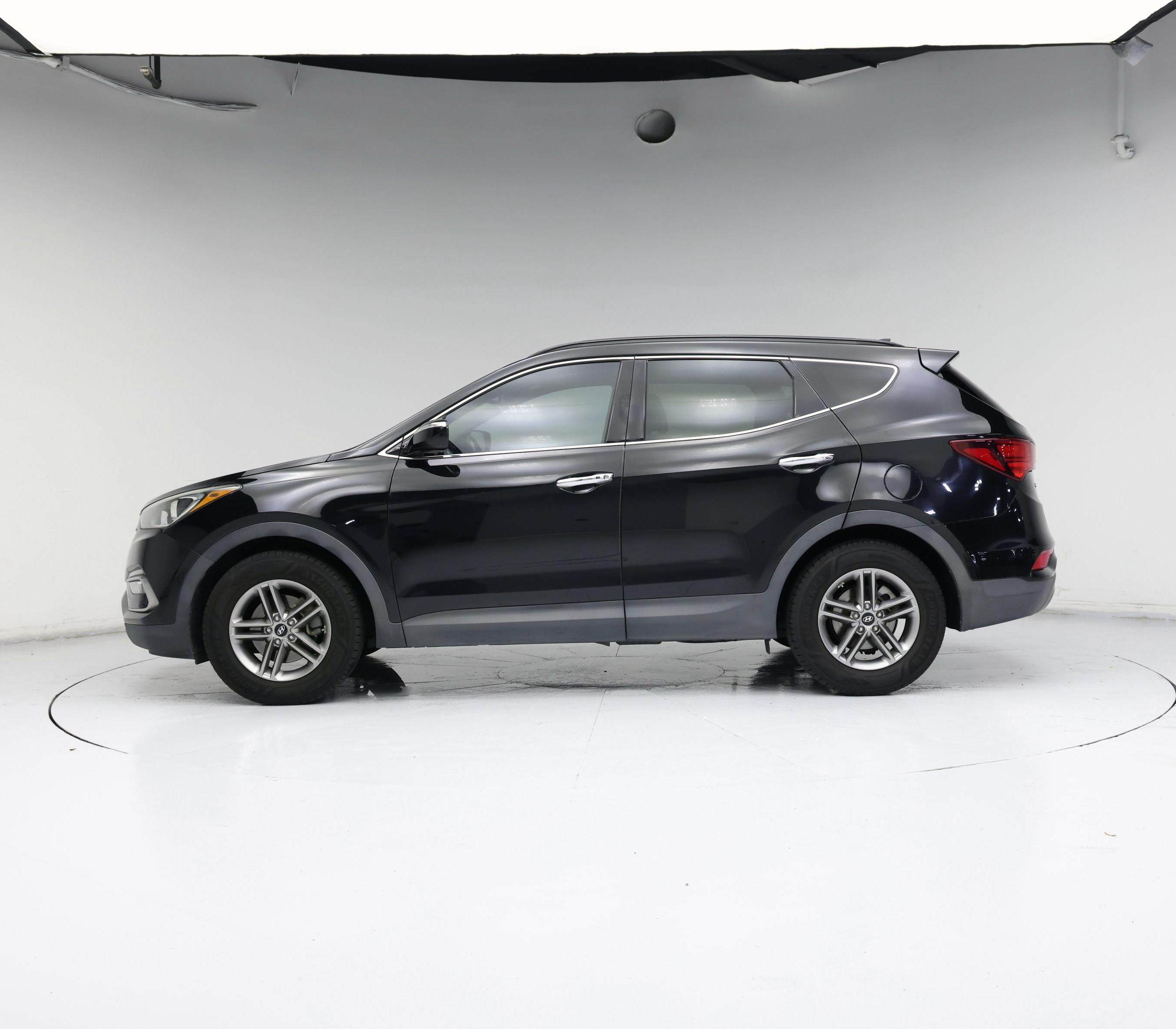 Thumbnail: 2017 Hyundai Santa Fe - 3