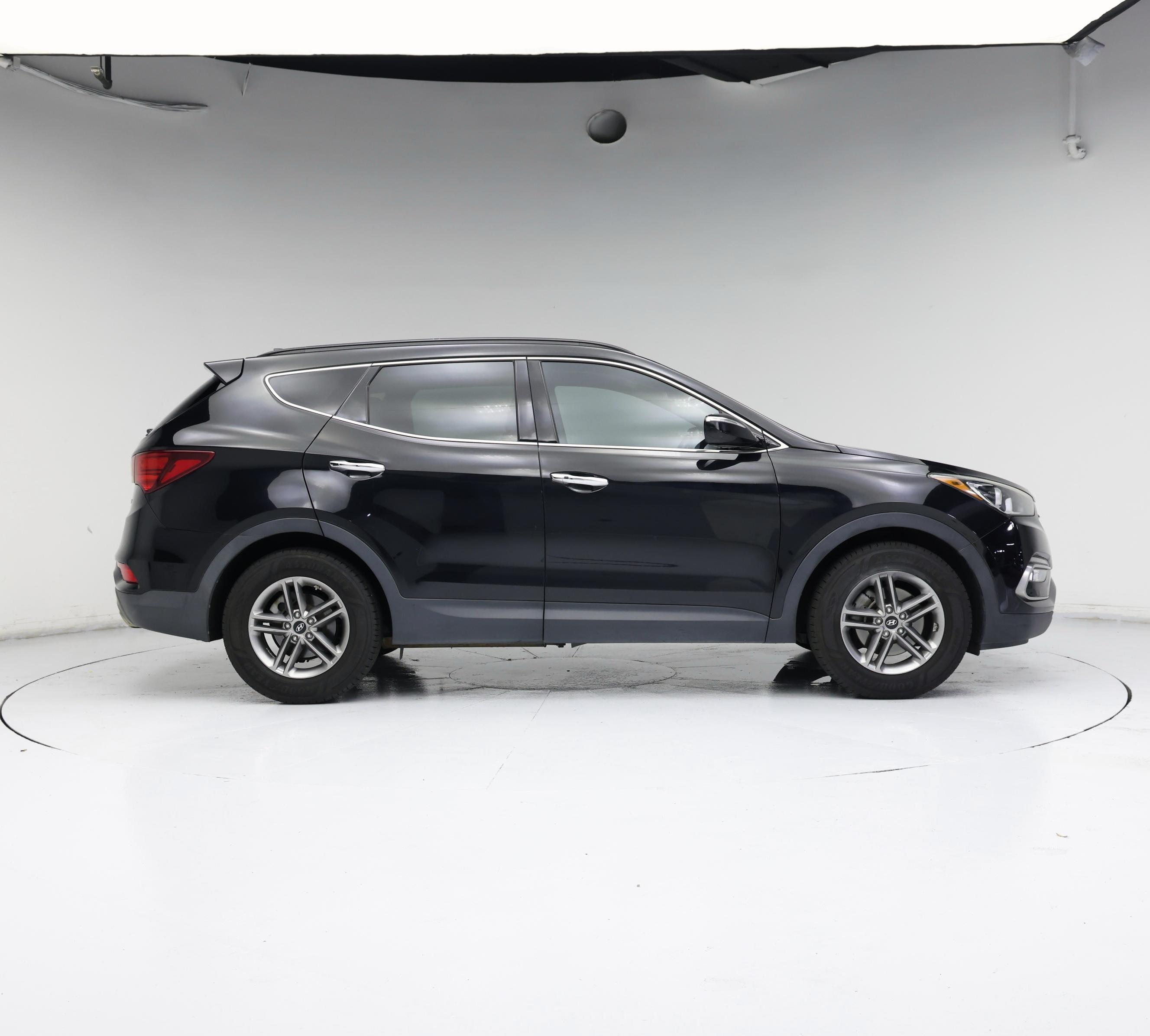 Thumbnail: 2017 Hyundai Santa Fe - 7