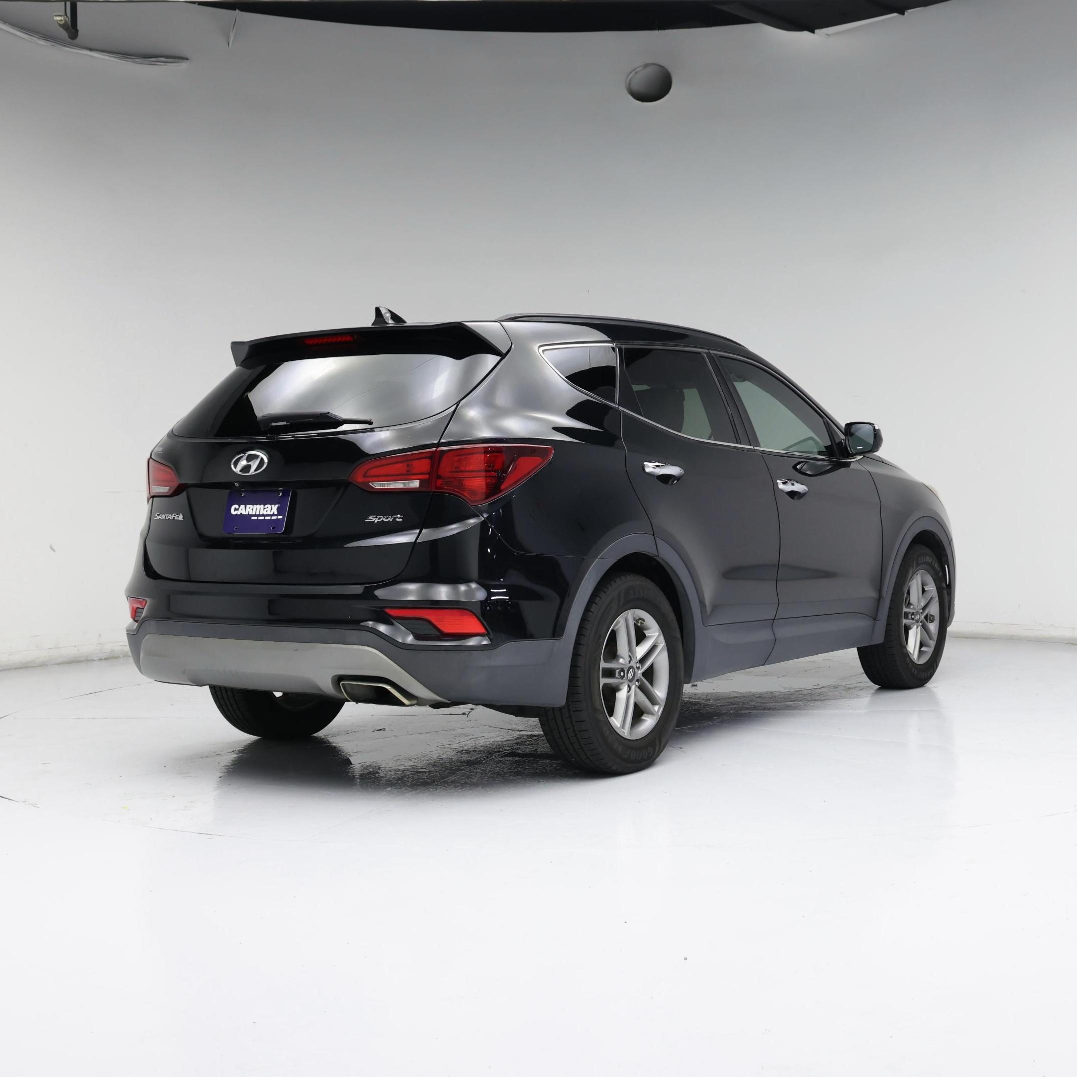 Thumbnail: 2017 Hyundai Santa Fe - 8
