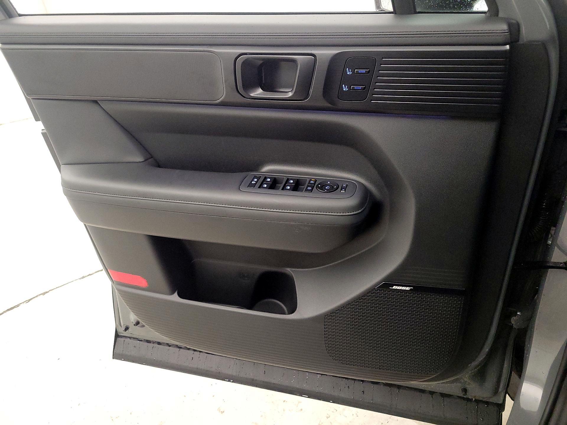 Thumbnail: 2024 Hyundai Santa Fe - 12