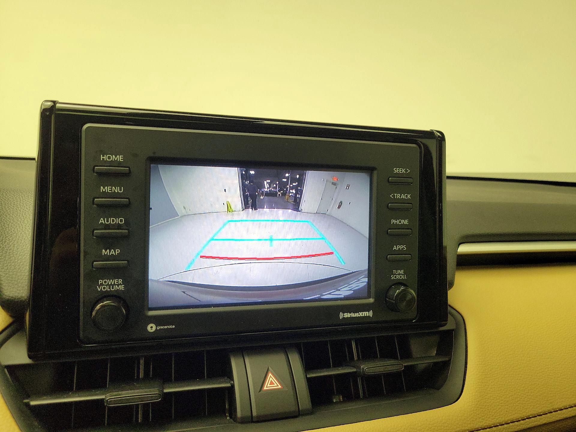 Thumbnail: 2021 Toyota RAV4 - 14