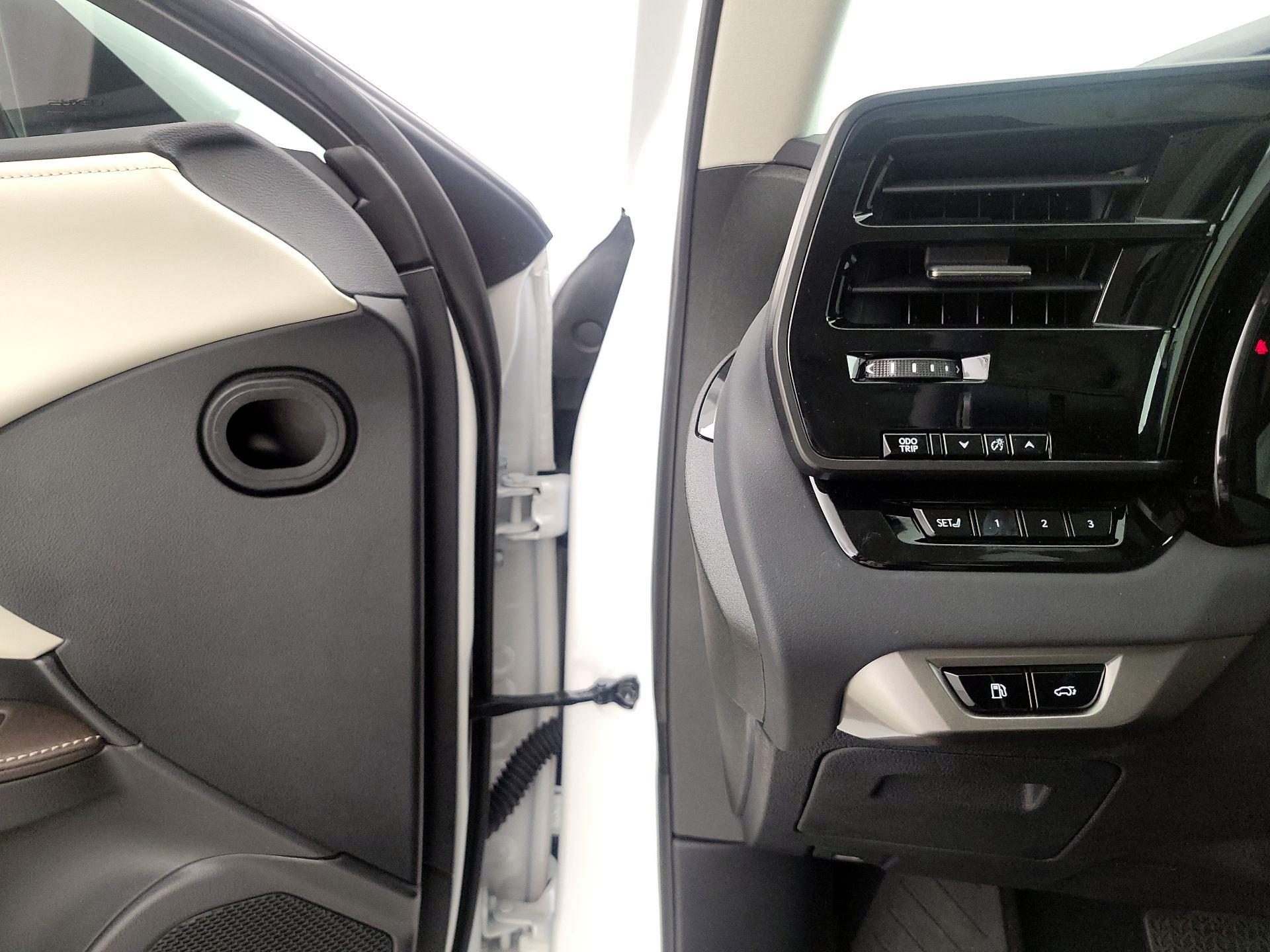 Thumbnail: 2024 Lexus RX - 13