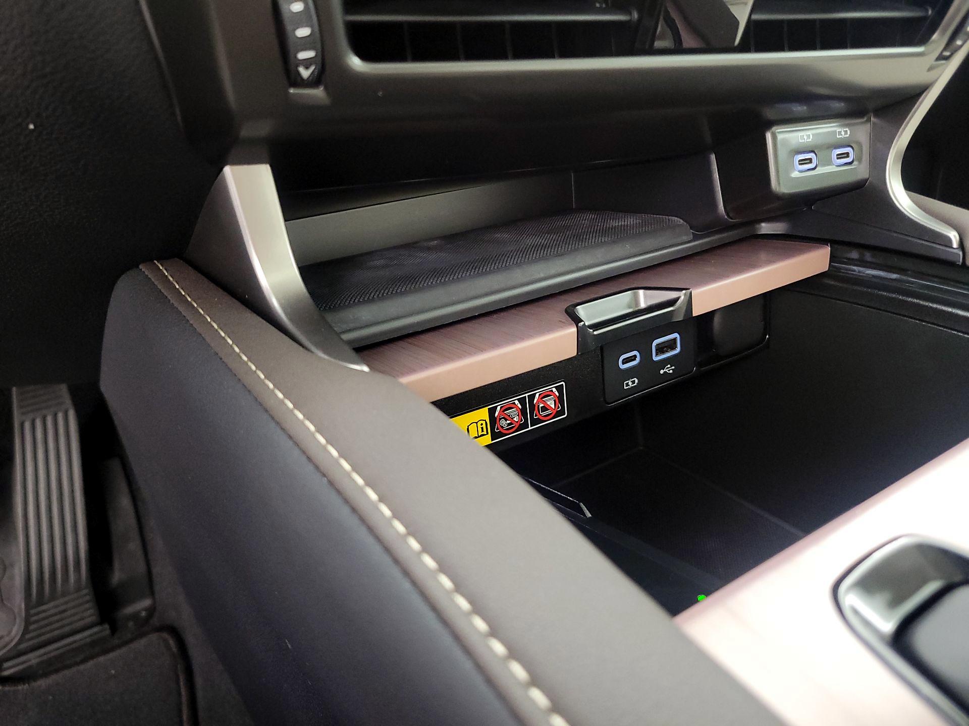 Thumbnail: 2024 Lexus RX - 18