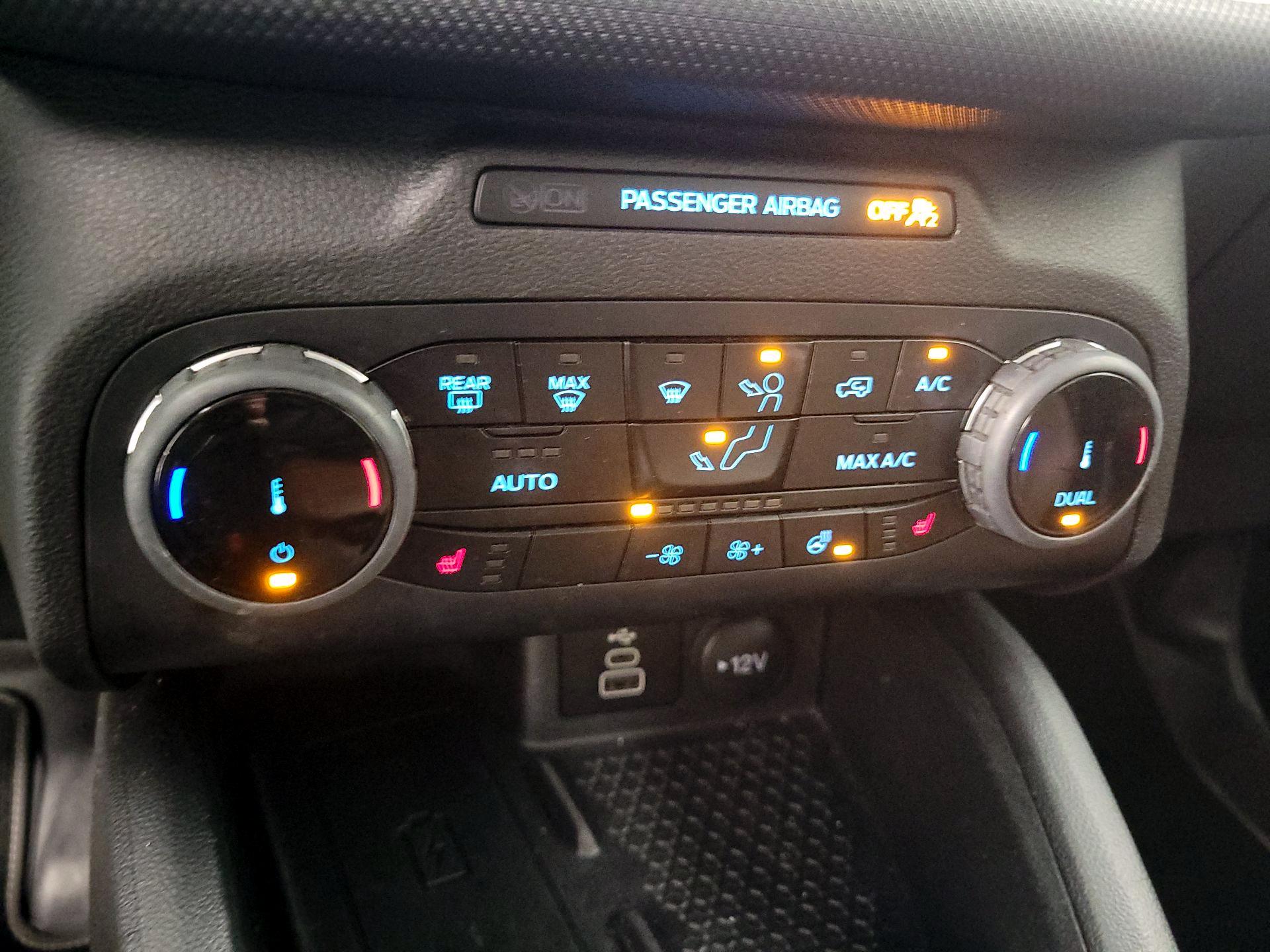 Thumbnail: 2023 Ford Bronco Sport - 16