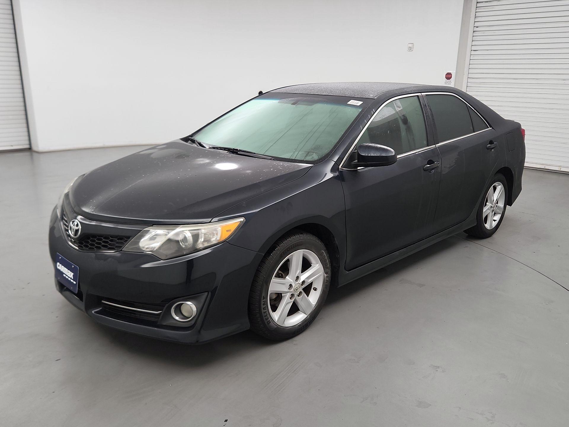 Thumbnail: 2014 Toyota Camry - 3