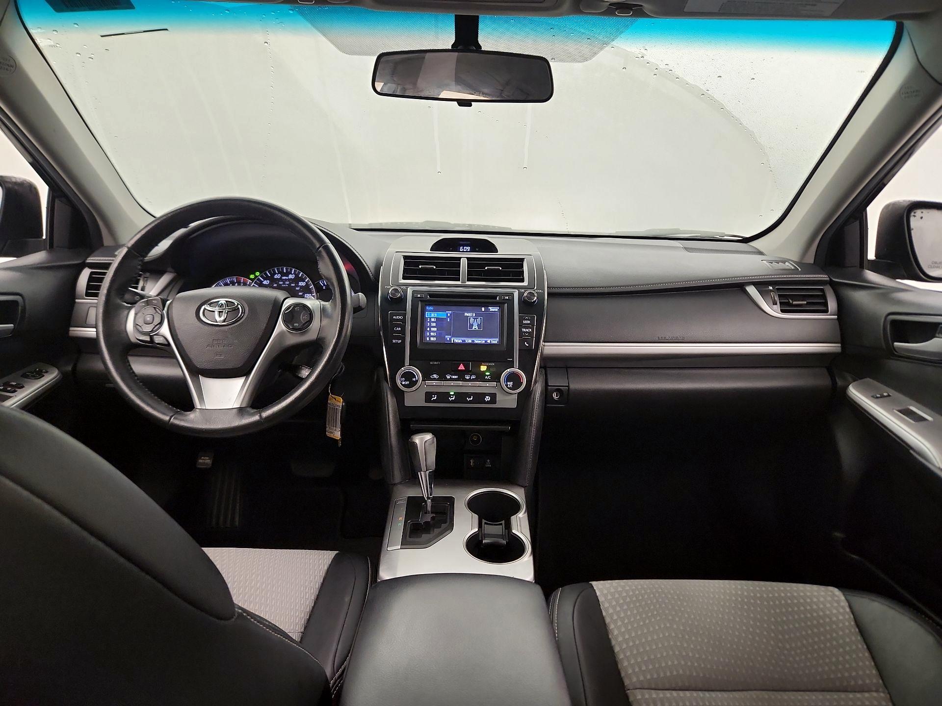 Thumbnail: 2014 Toyota Camry - 8