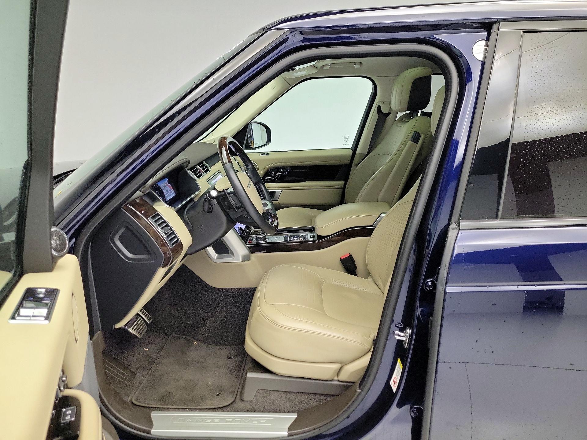 Thumbnail: 2021 Land Rover Range Rover - 11