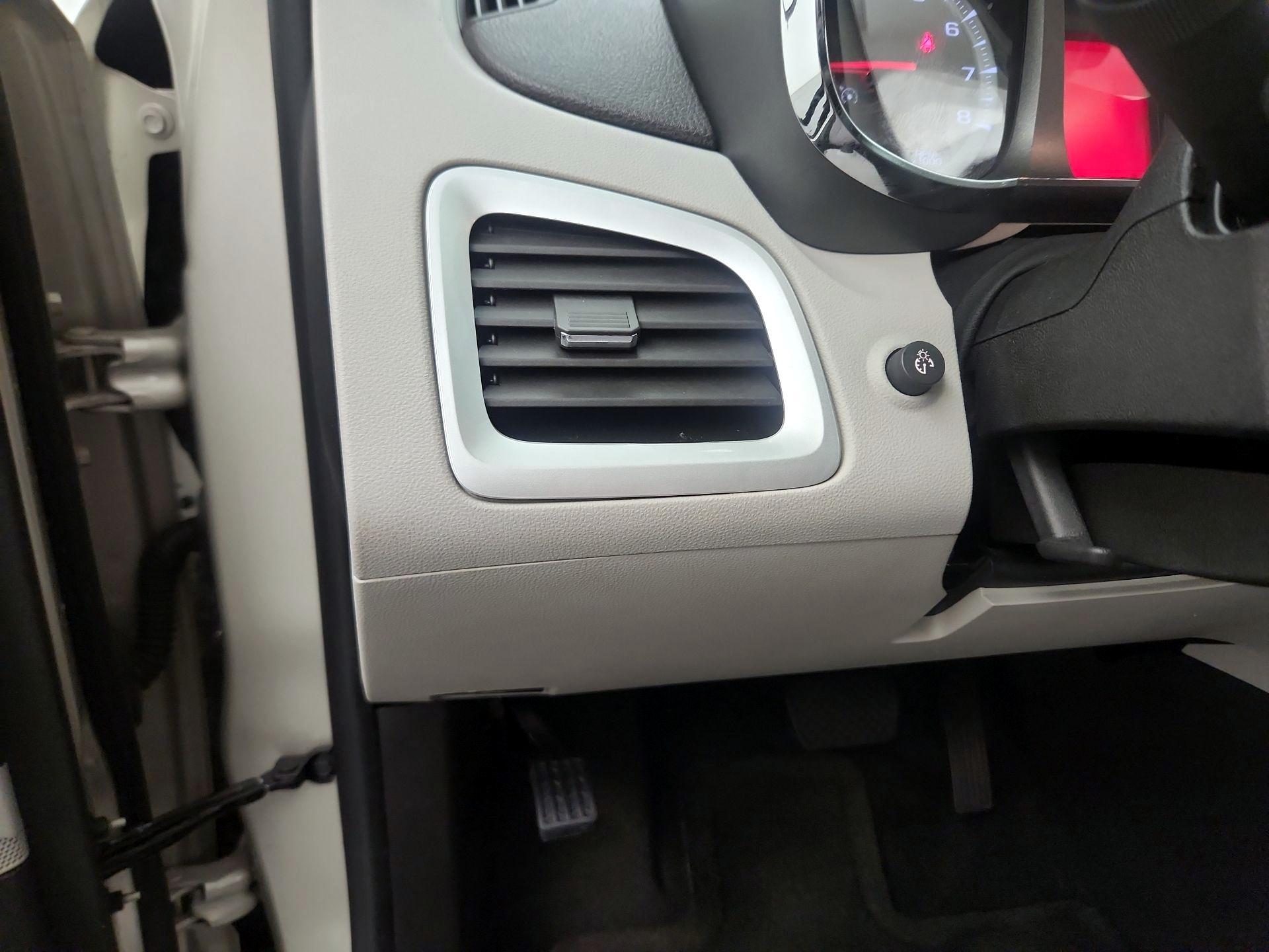 Thumbnail: 2014 GMC Terrain - 13