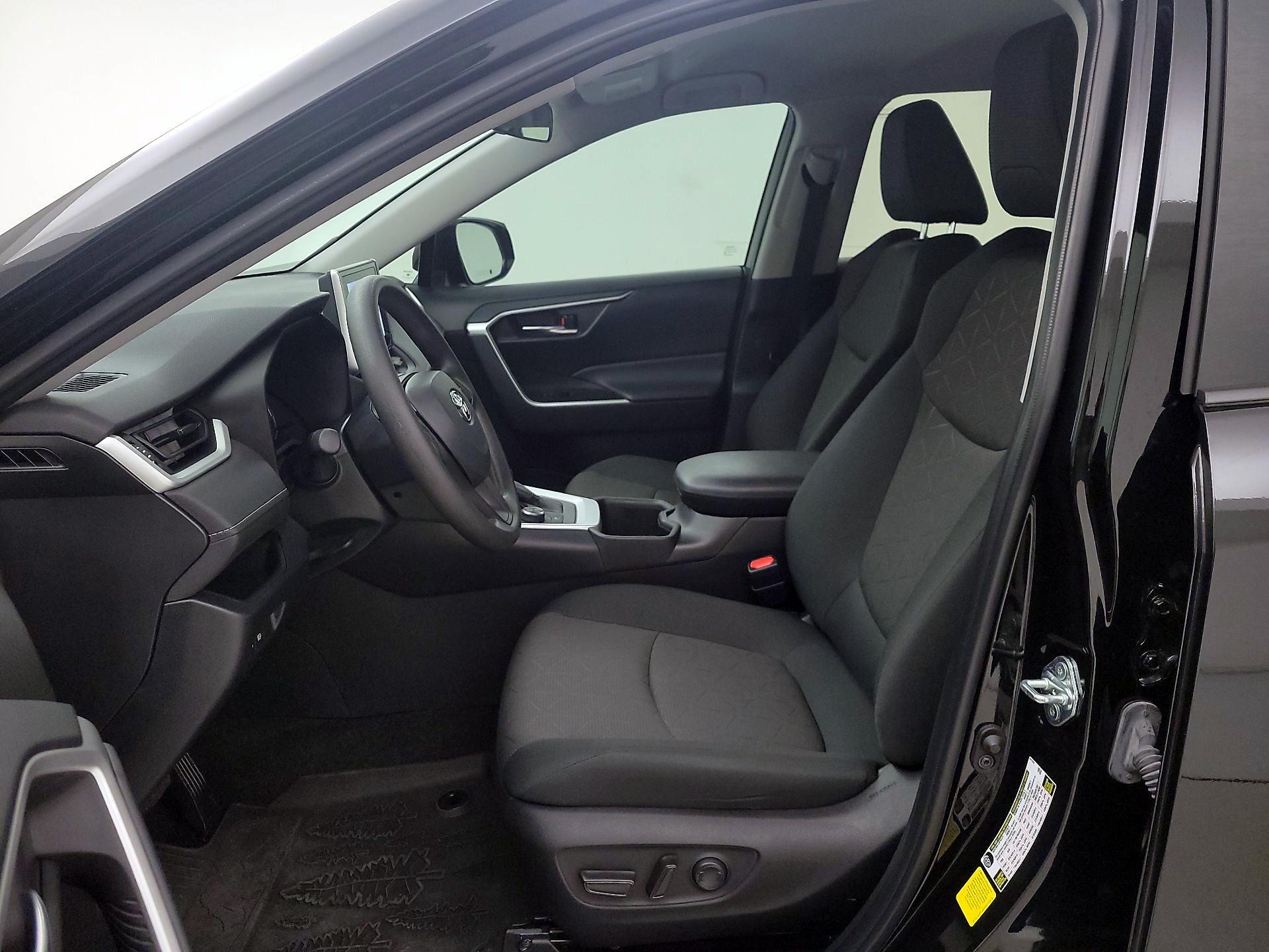 Thumbnail: 2024 Toyota RAV4 - 11