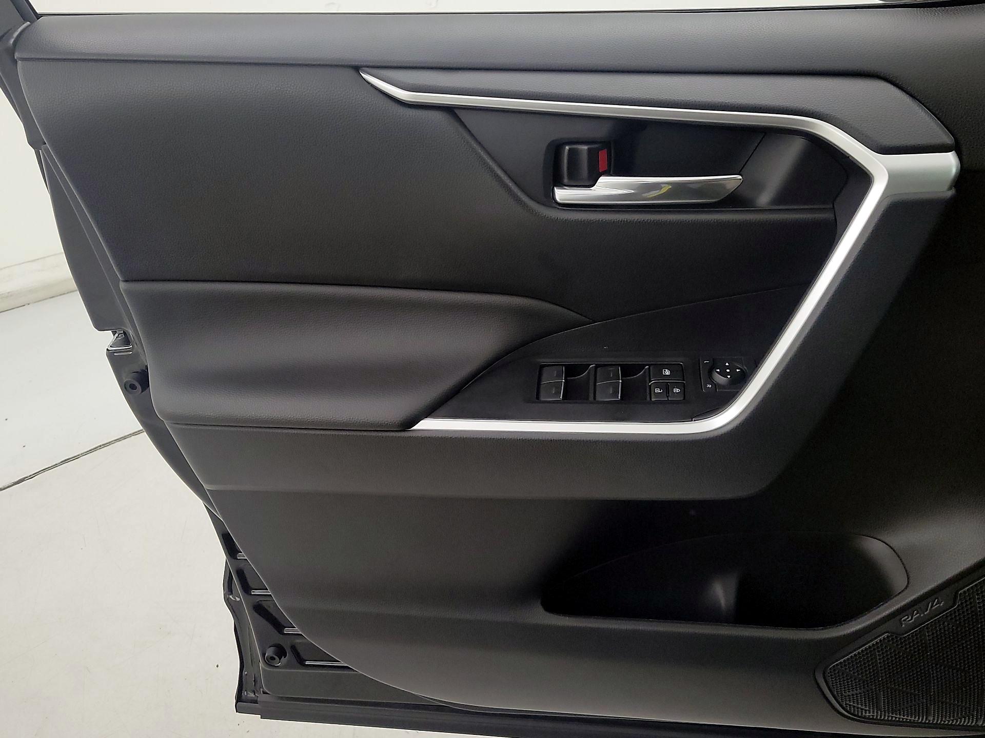 Thumbnail: 2024 Toyota RAV4 - 12