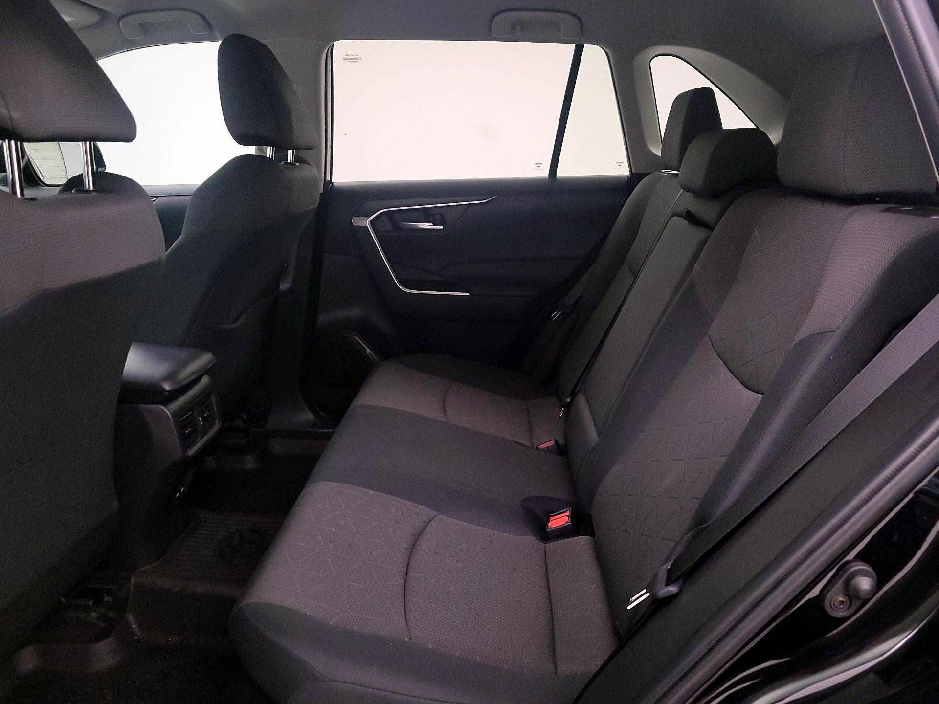 Thumbnail: 2024 Toyota RAV4 - 19