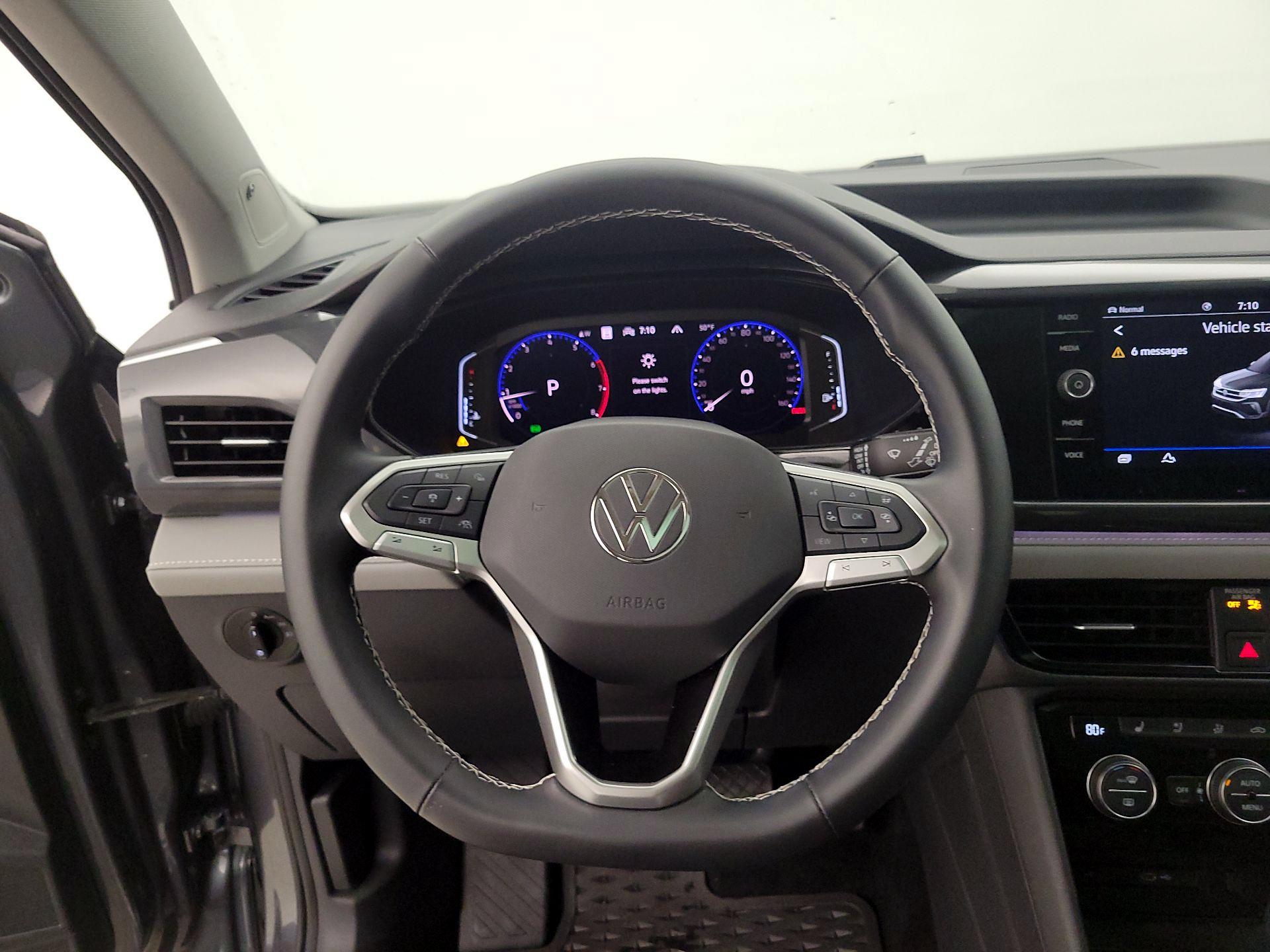 Thumbnail: 2024 Volkswagen Taos - 10