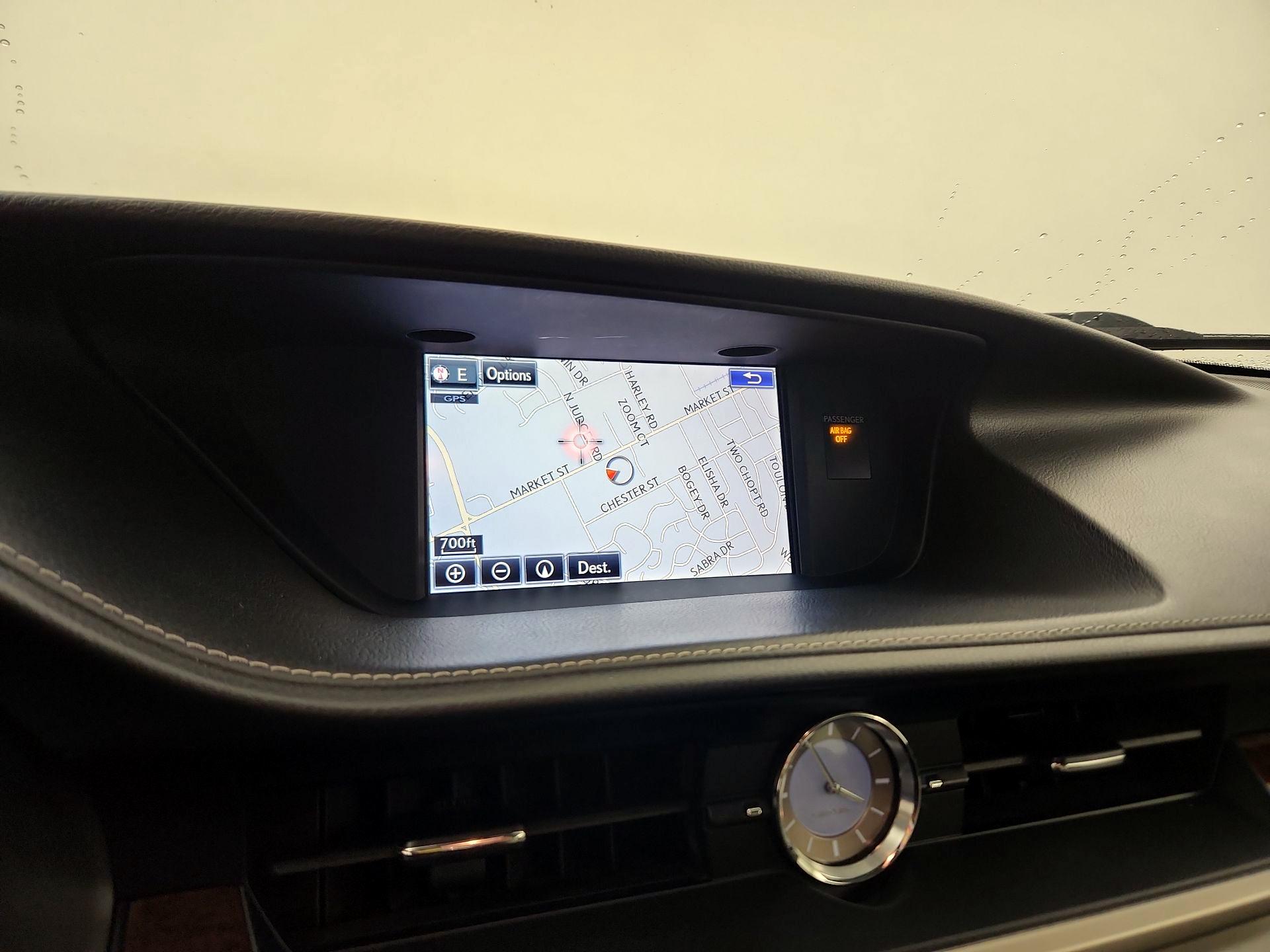 Thumbnail: 2015 Lexus ES - 12