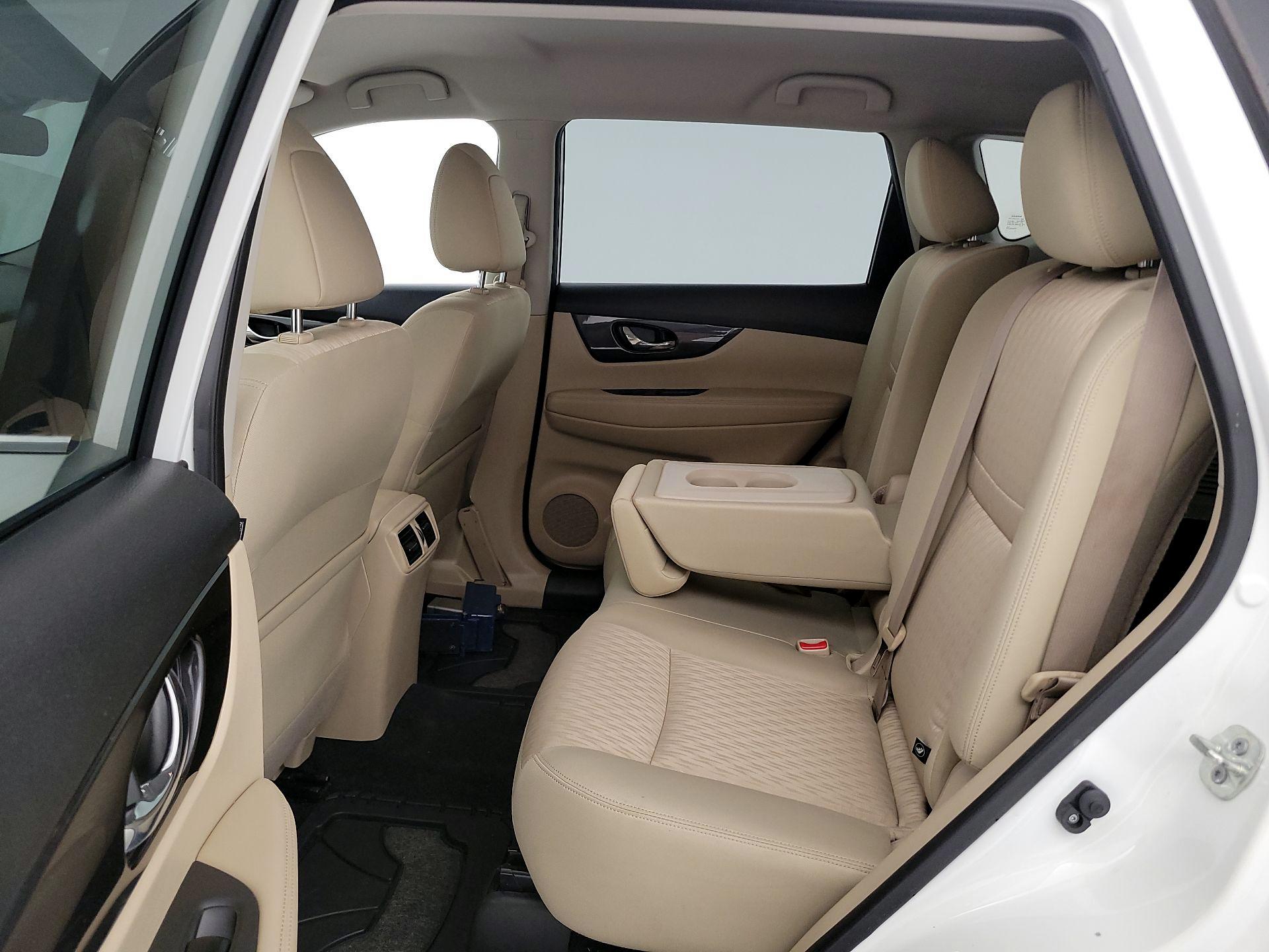 Thumbnail: 2020 Nissan Rogue - 19