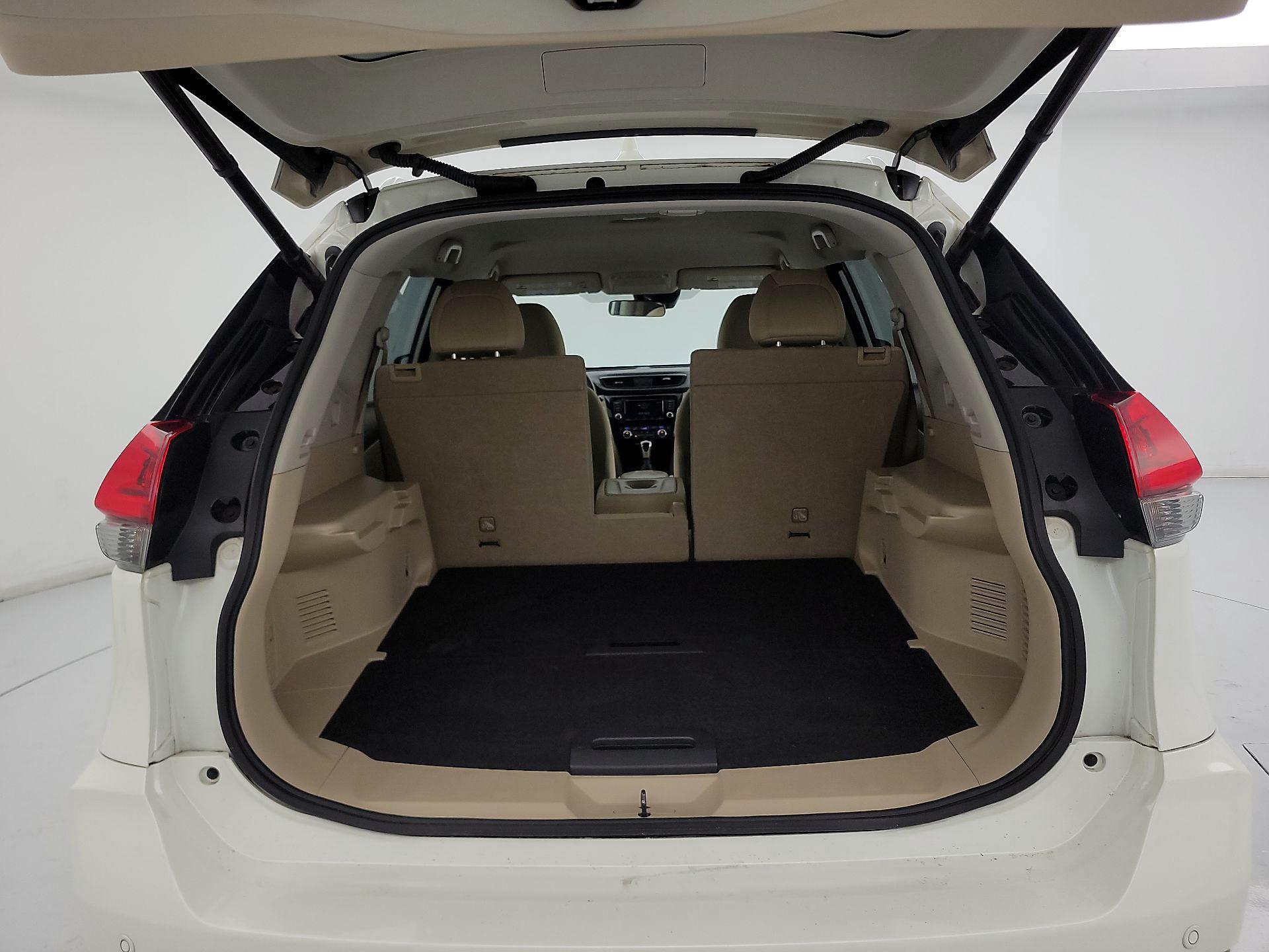 Thumbnail: 2020 Nissan Rogue - 20