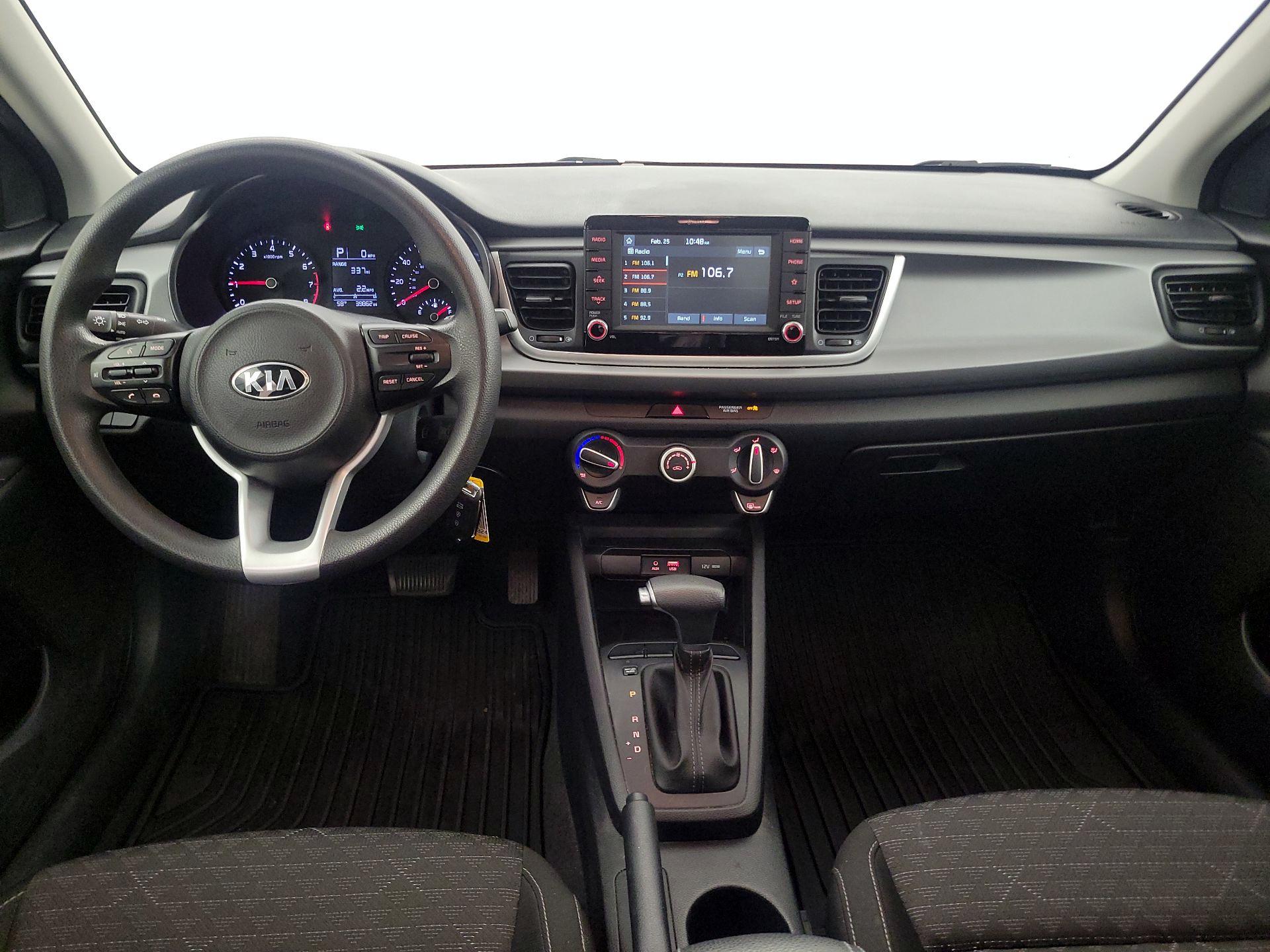 Thumbnail: 2020 Kia Rio - 9