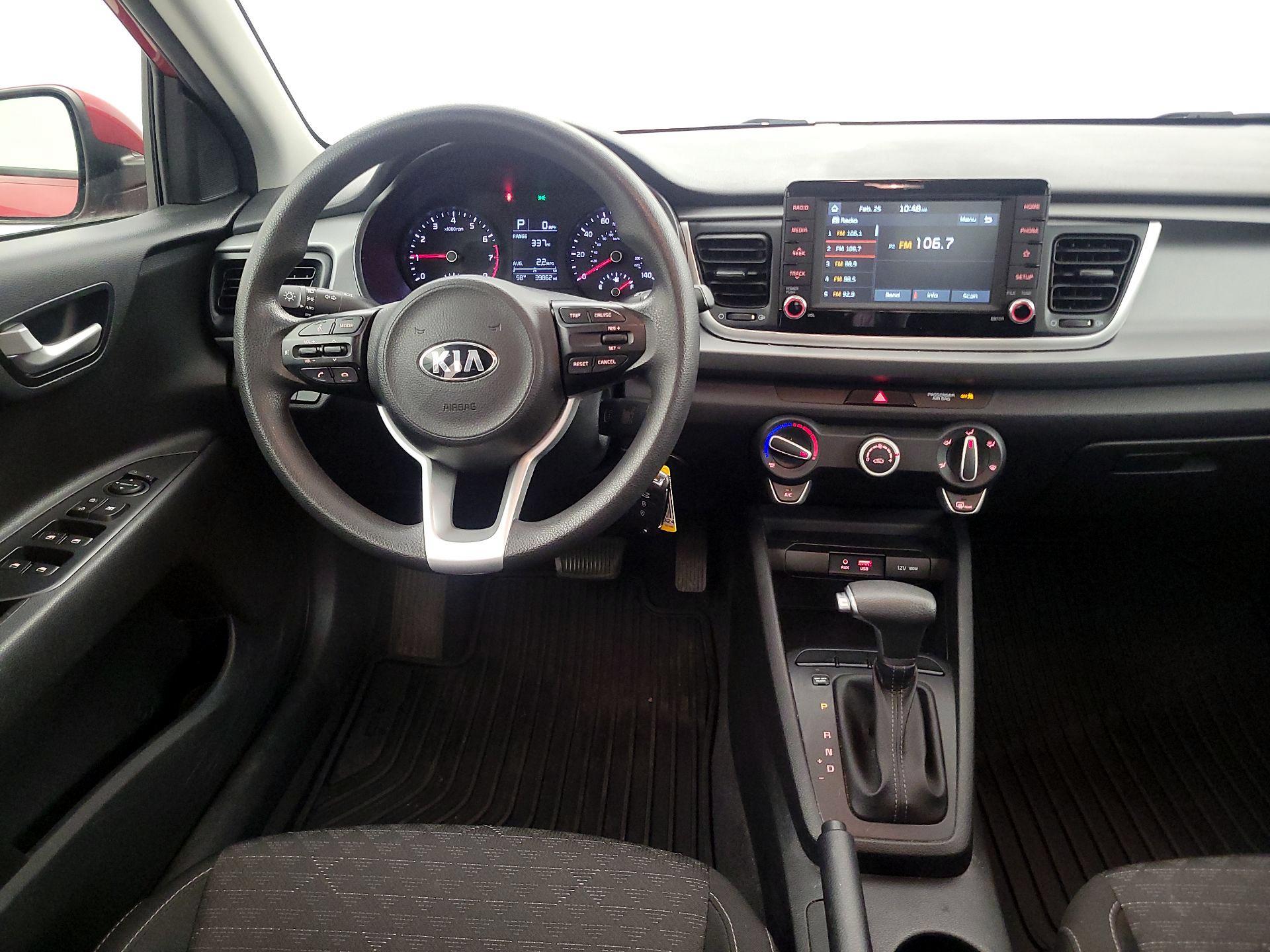 Thumbnail: 2020 Kia Rio - 10