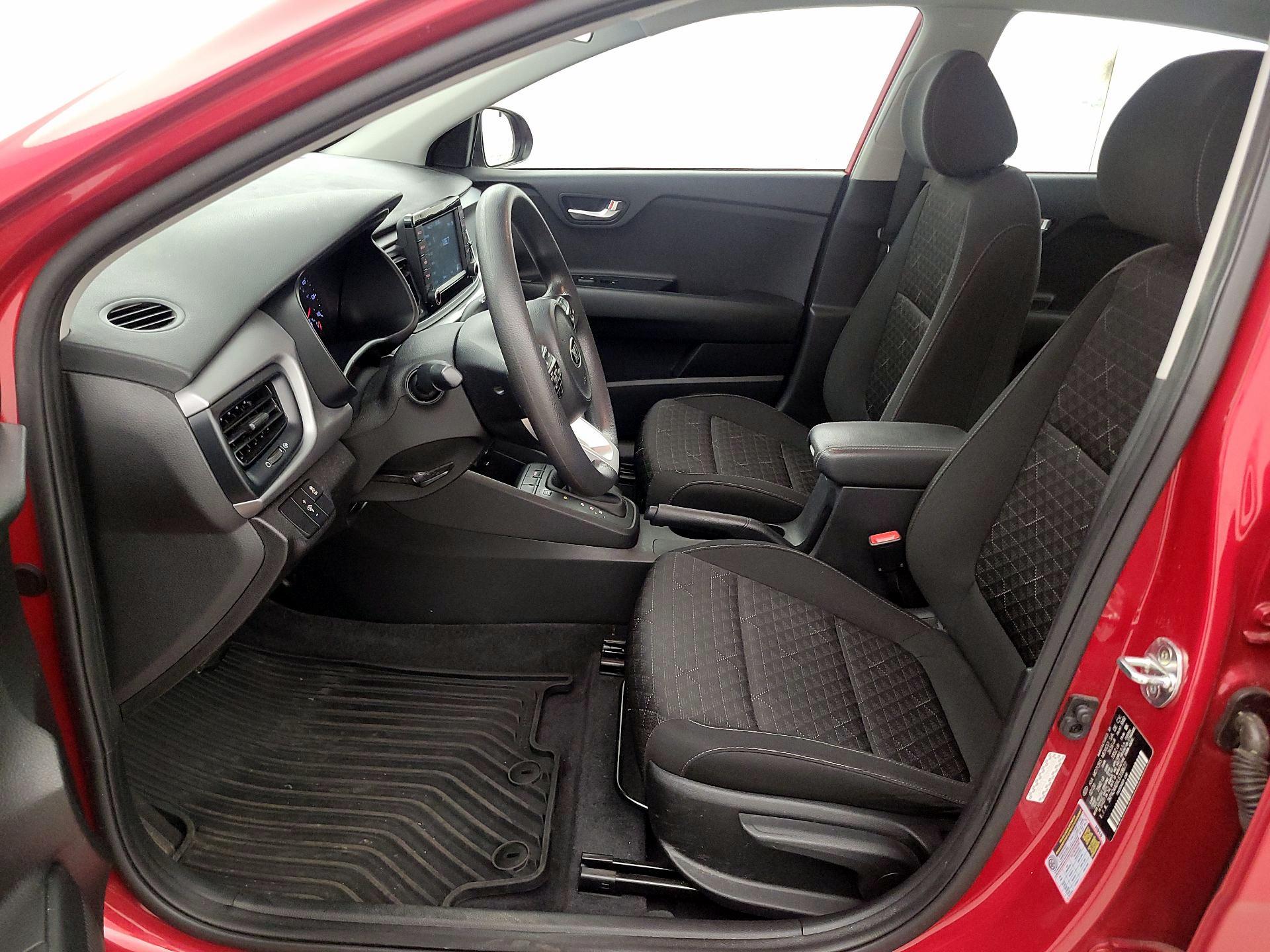 Thumbnail: 2020 Kia Rio - 11