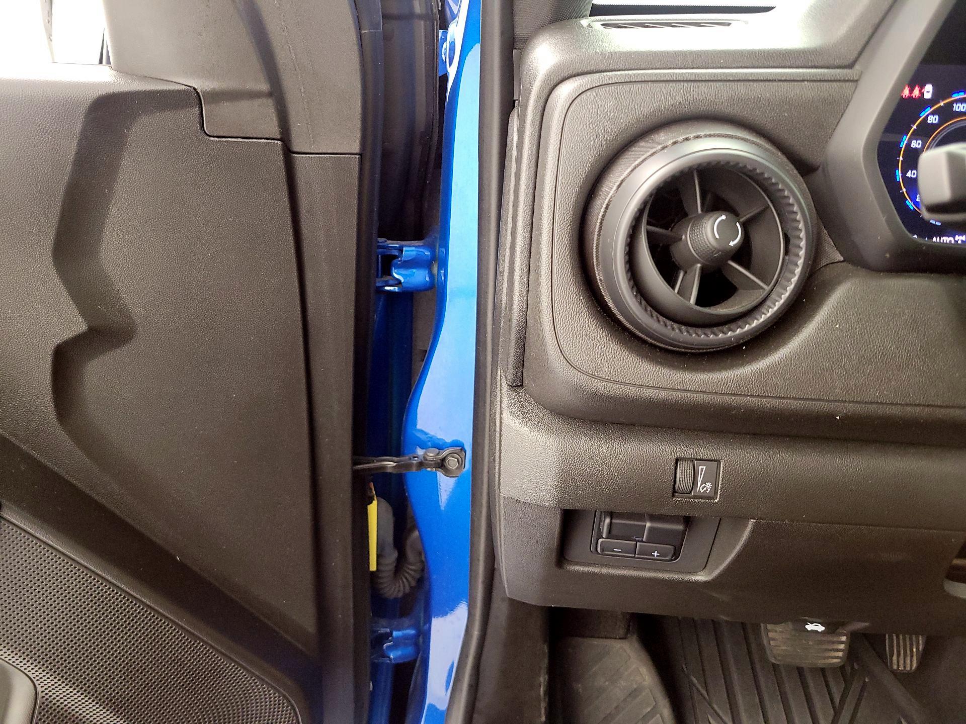 Thumbnail: 2024 Chevrolet Colorado - 13