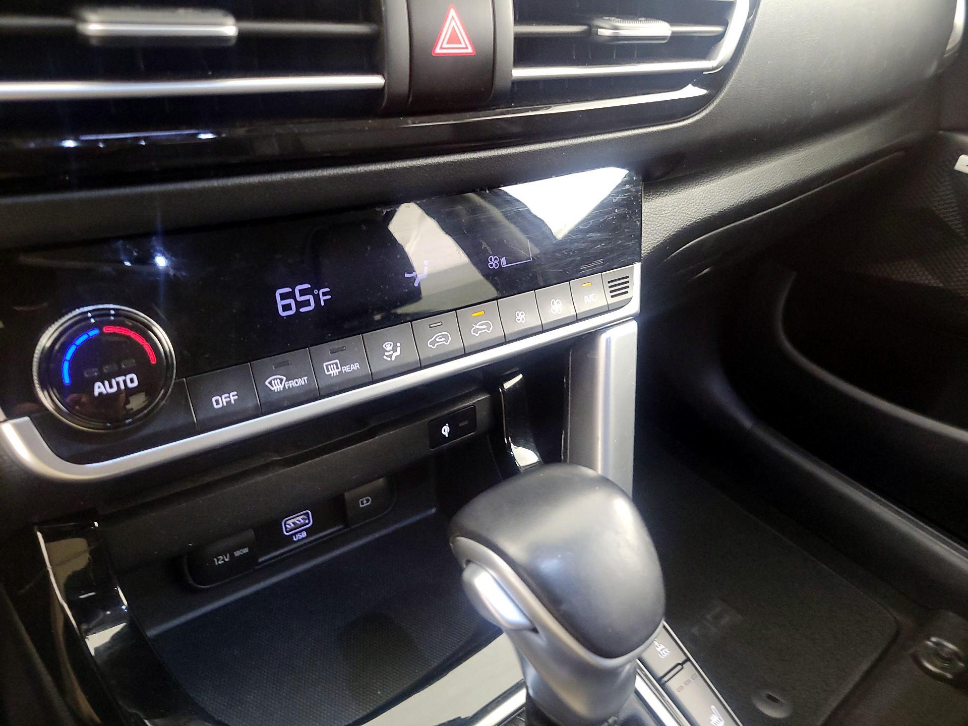 Thumbnail: 2021 Kia Seltos - 17