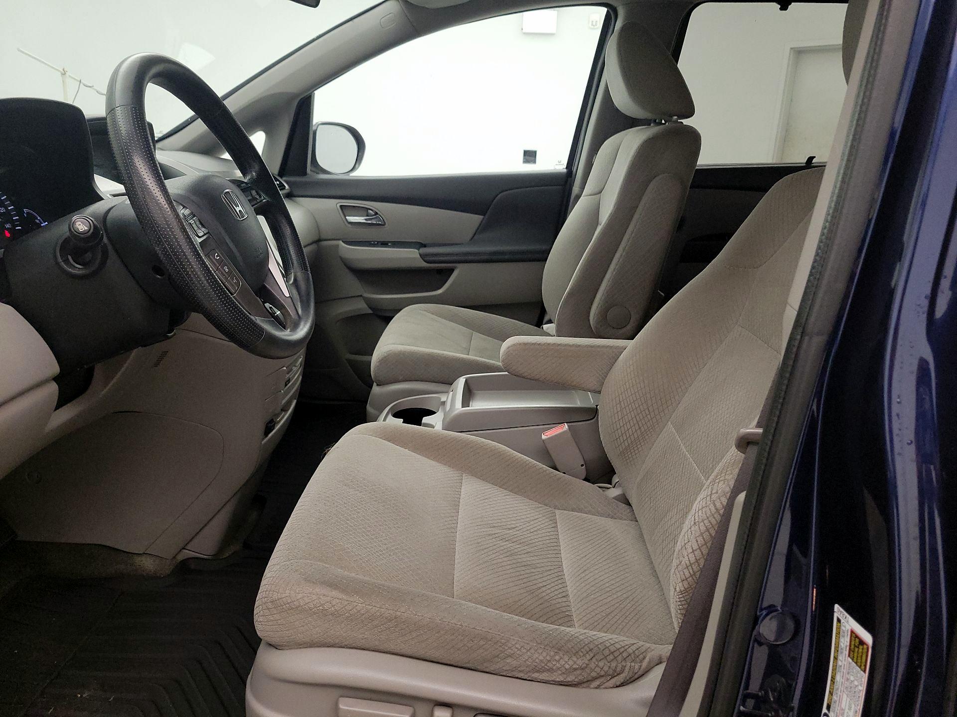 Thumbnail: 2016 Honda Odyssey - 11