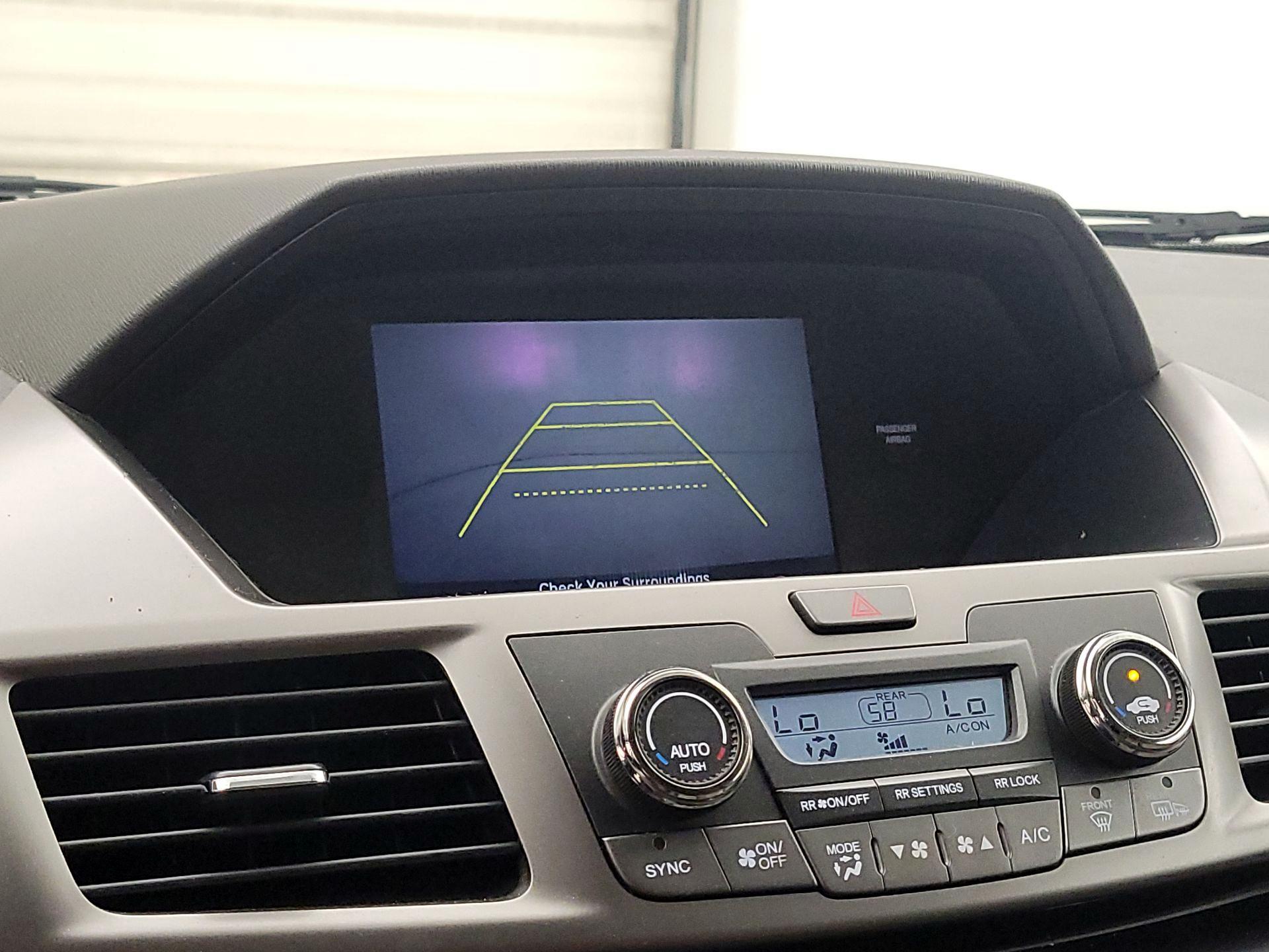 Thumbnail: 2016 Honda Odyssey - 14