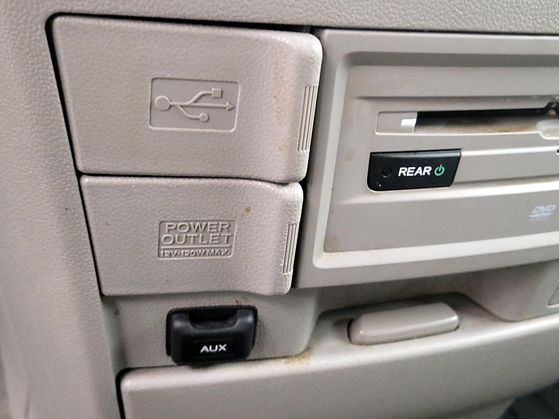 Thumbnail: 2016 Honda Odyssey - 18