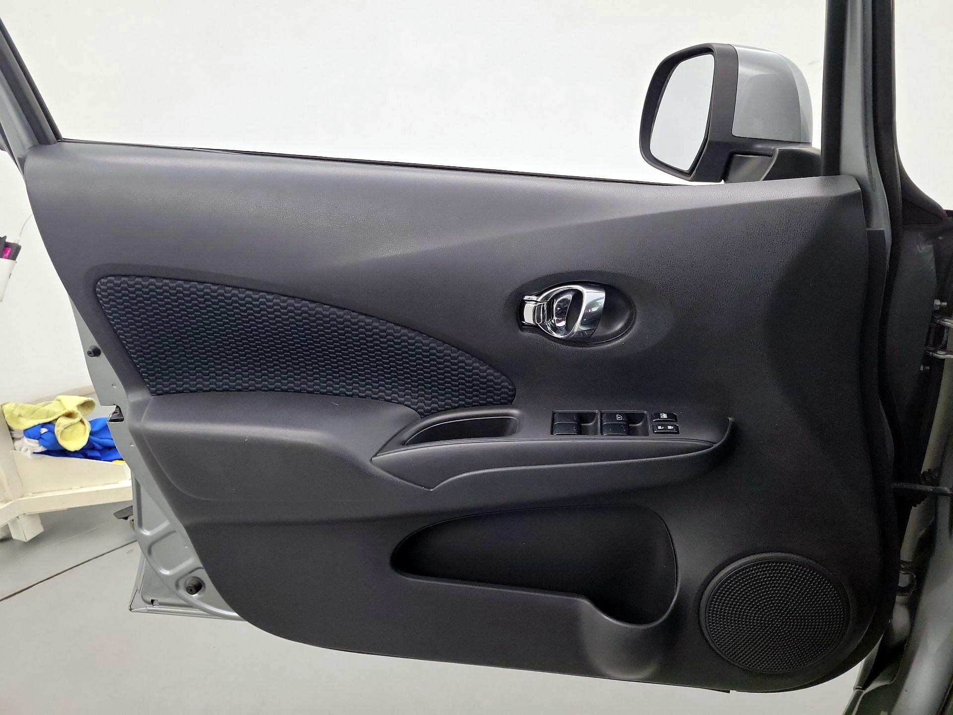 Thumbnail: 2014 Nissan Versa Note - 12