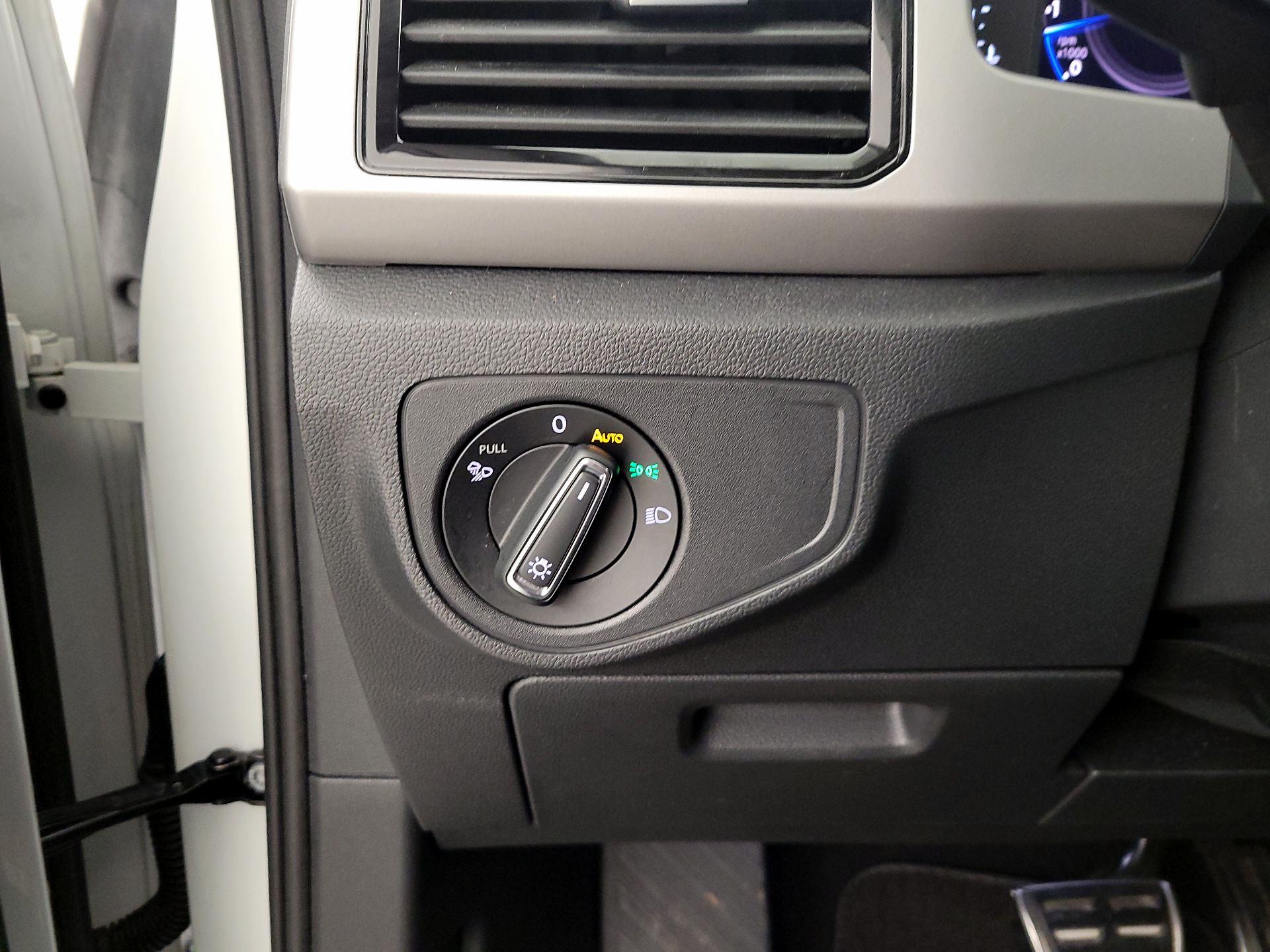 Thumbnail: 2020 Volkswagen Atlas - 13