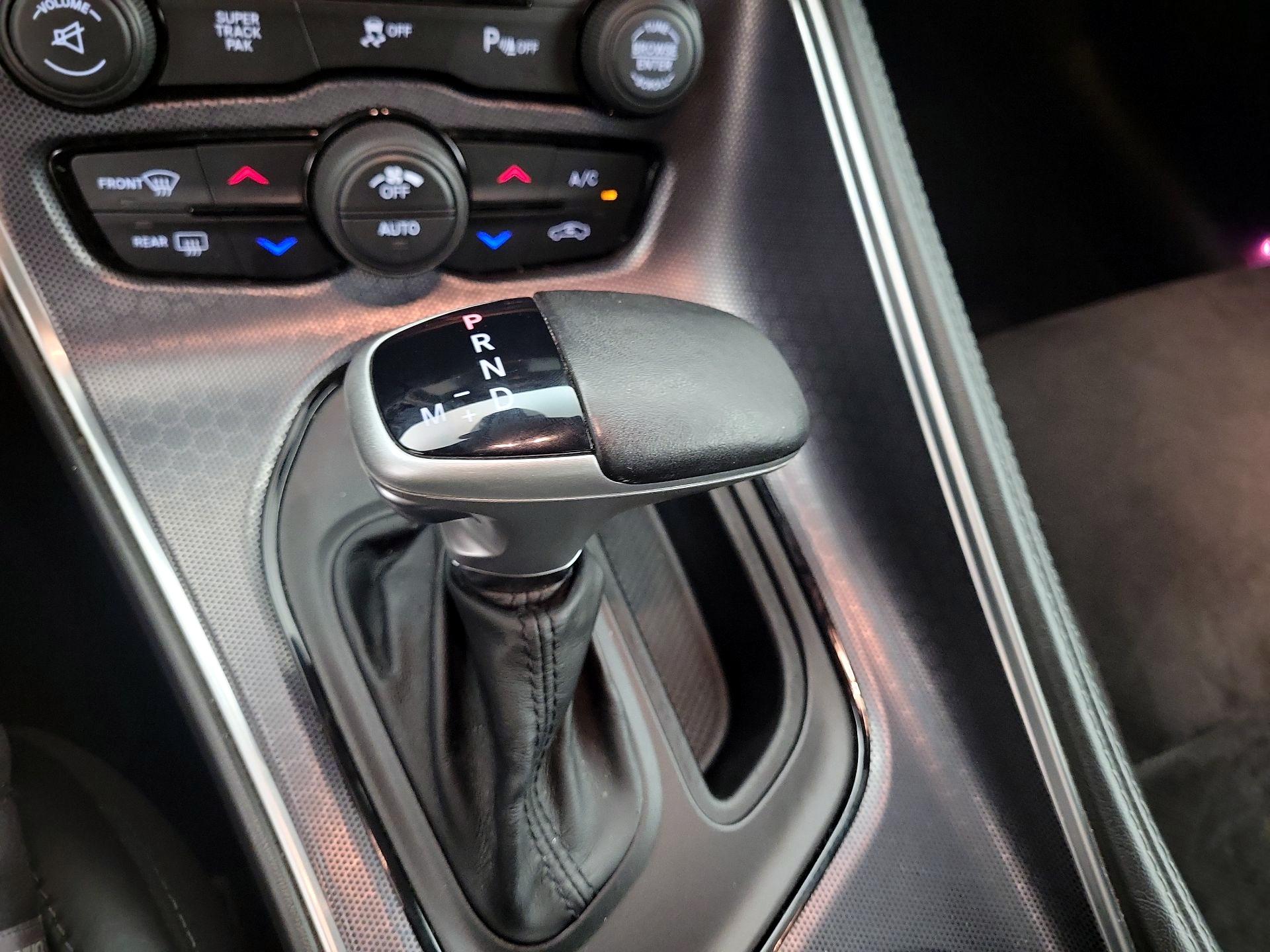 Thumbnail: 2016 Dodge Challenger - 18