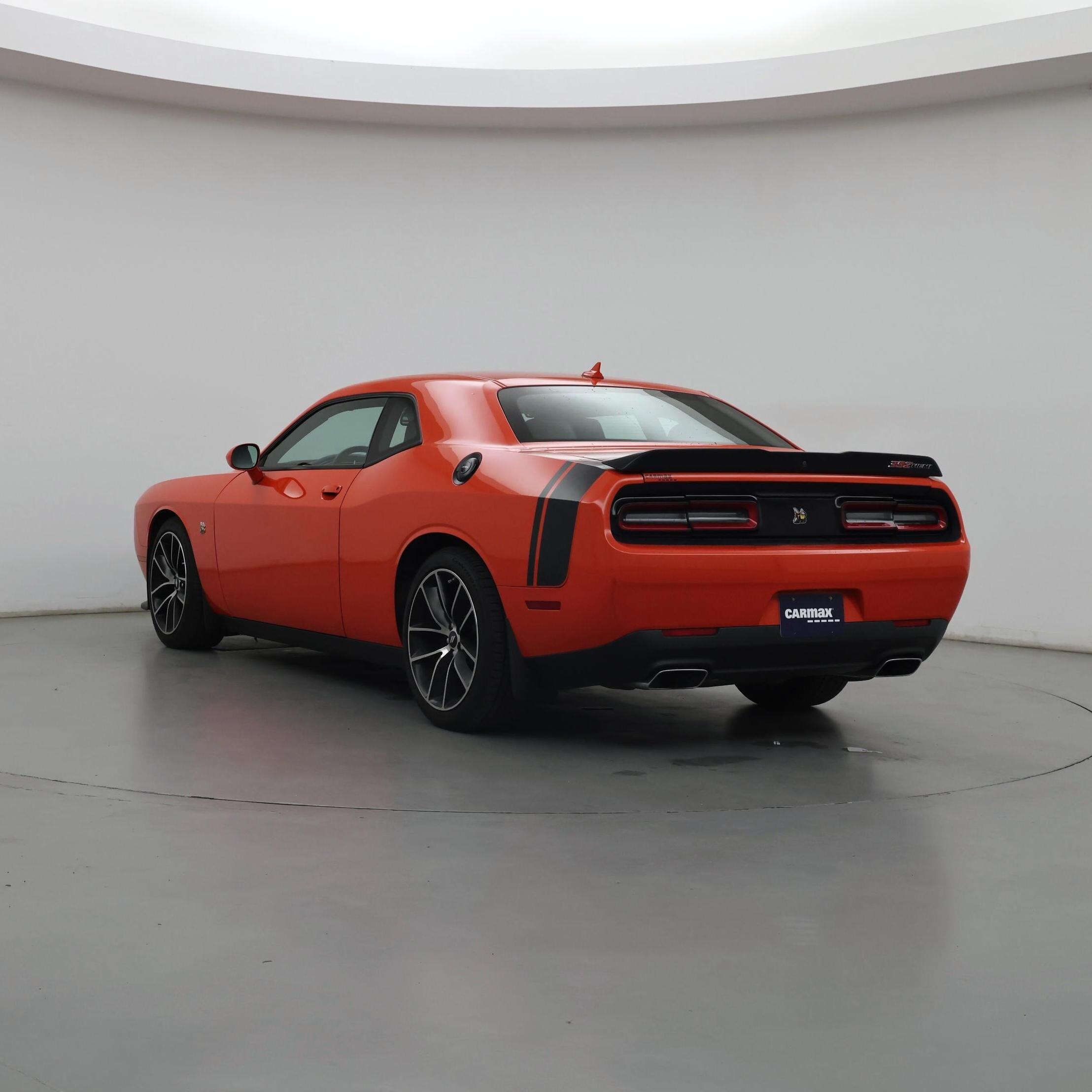Thumbnail: 2016 Dodge Challenger - 2