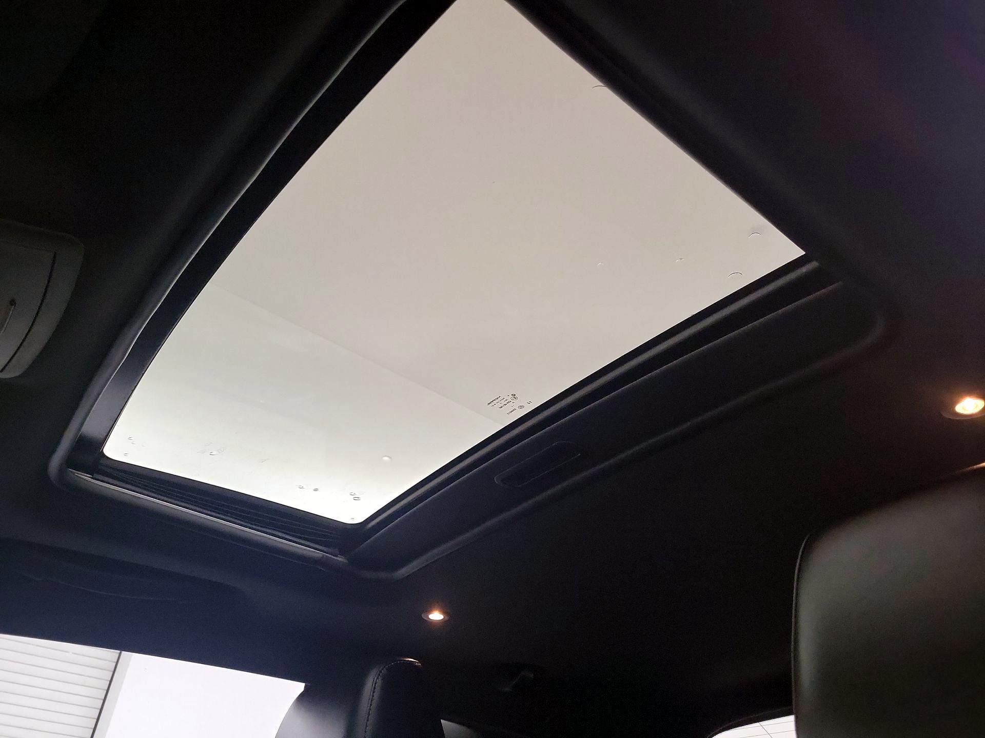 Thumbnail: 2016 Dodge Challenger - 20