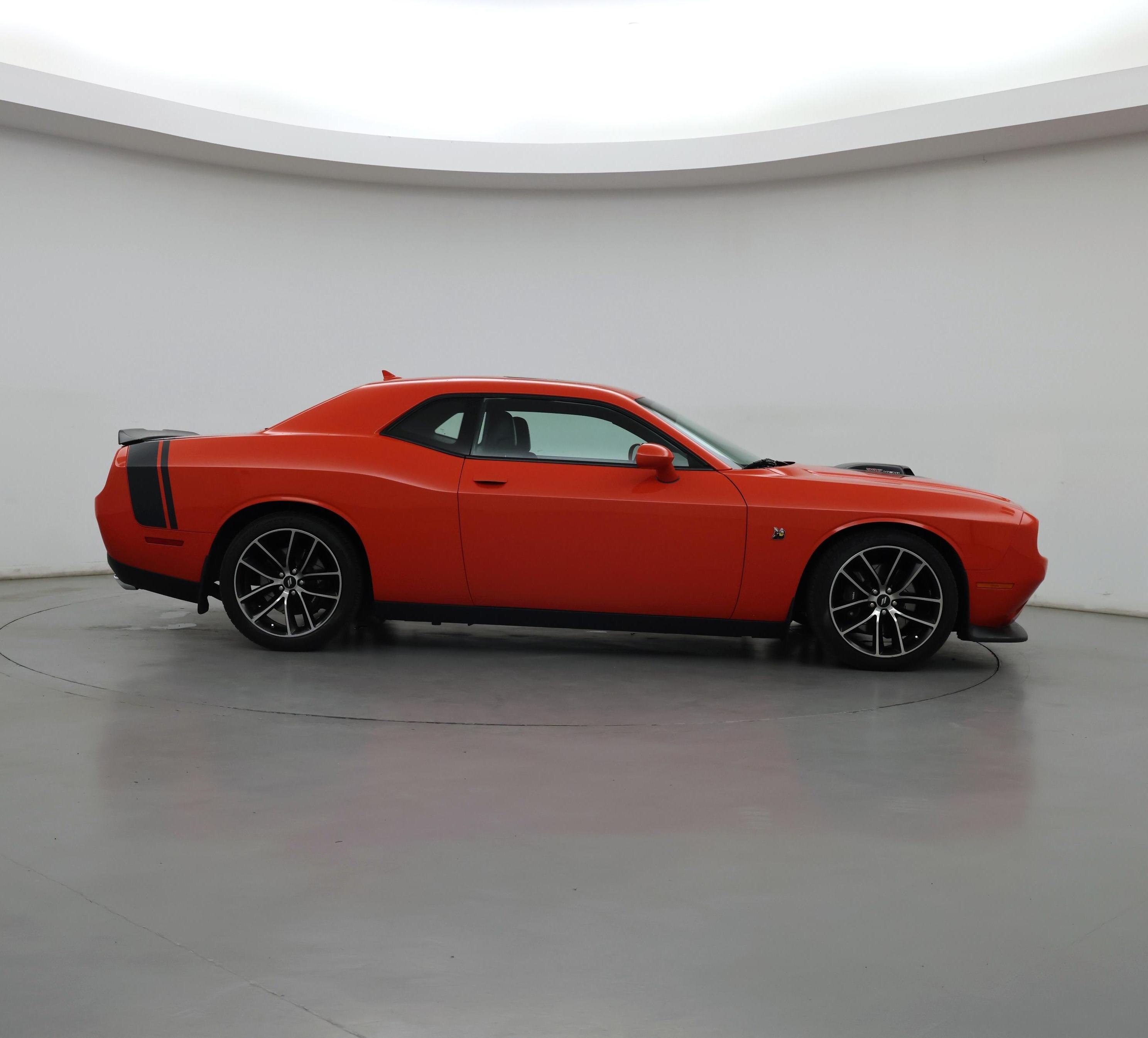 Thumbnail: 2016 Dodge Challenger - 7