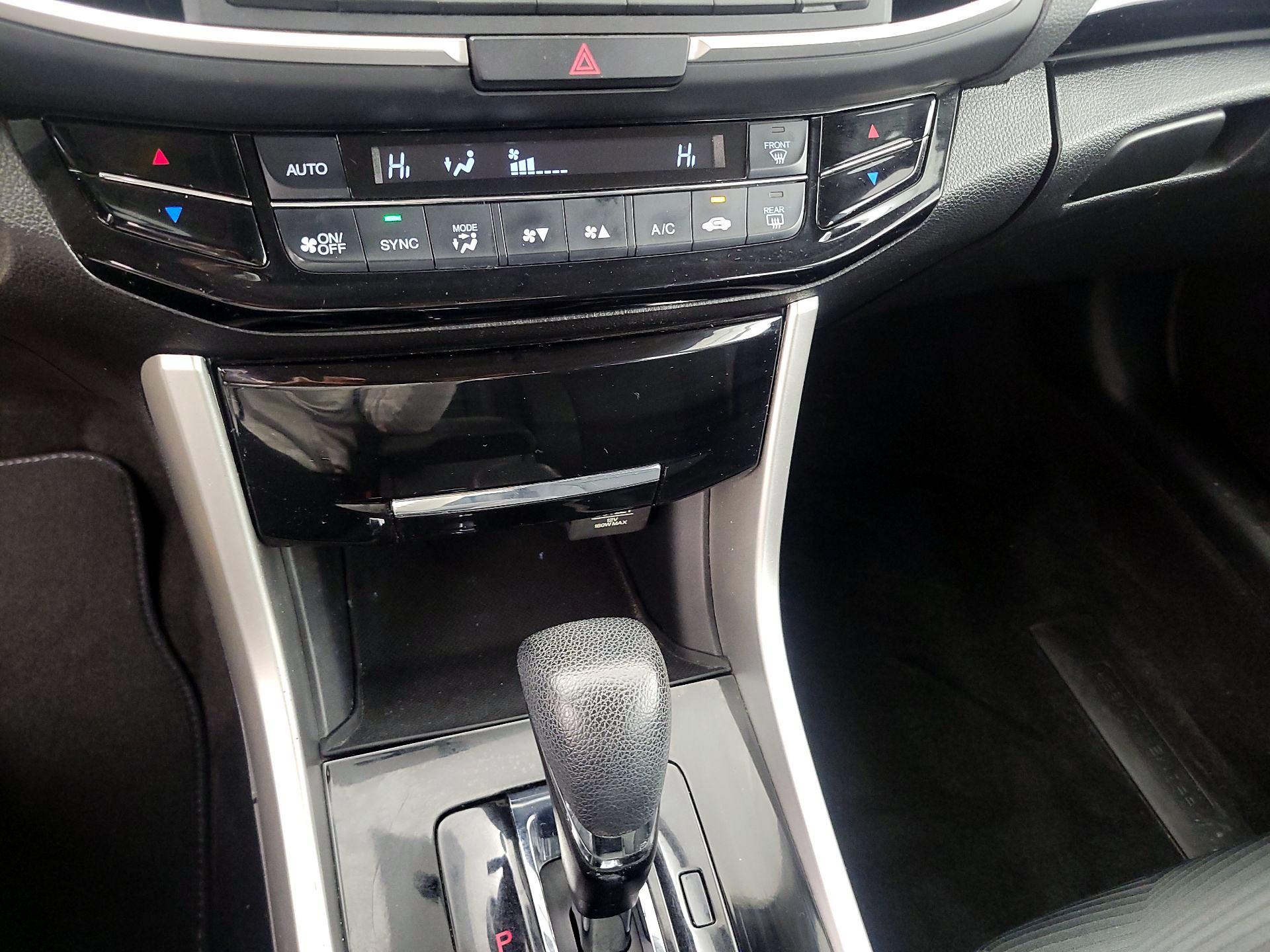 Thumbnail: 2017 Honda Accord - 16