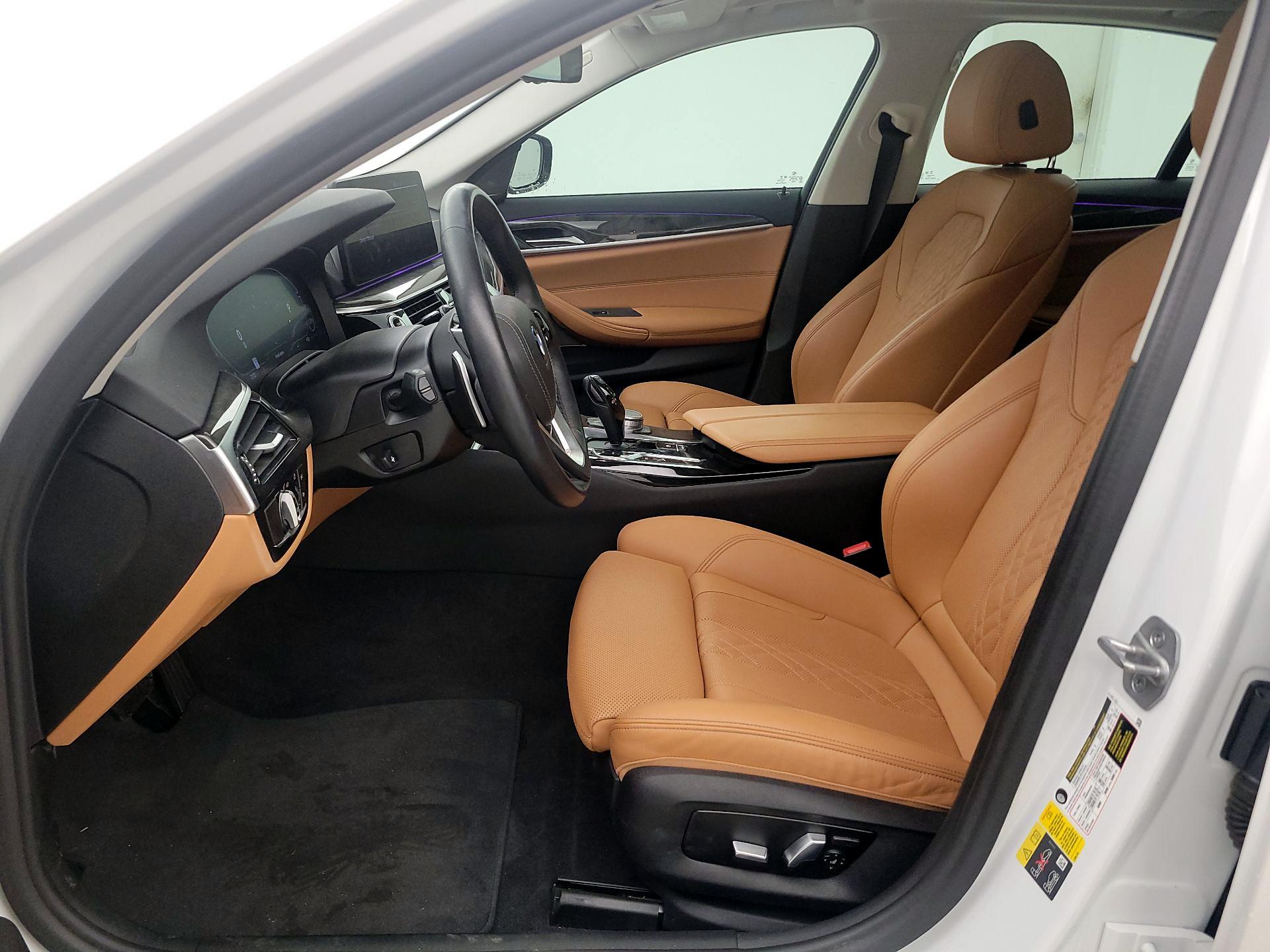 Thumbnail: 2022 BMW 5 Series - 11