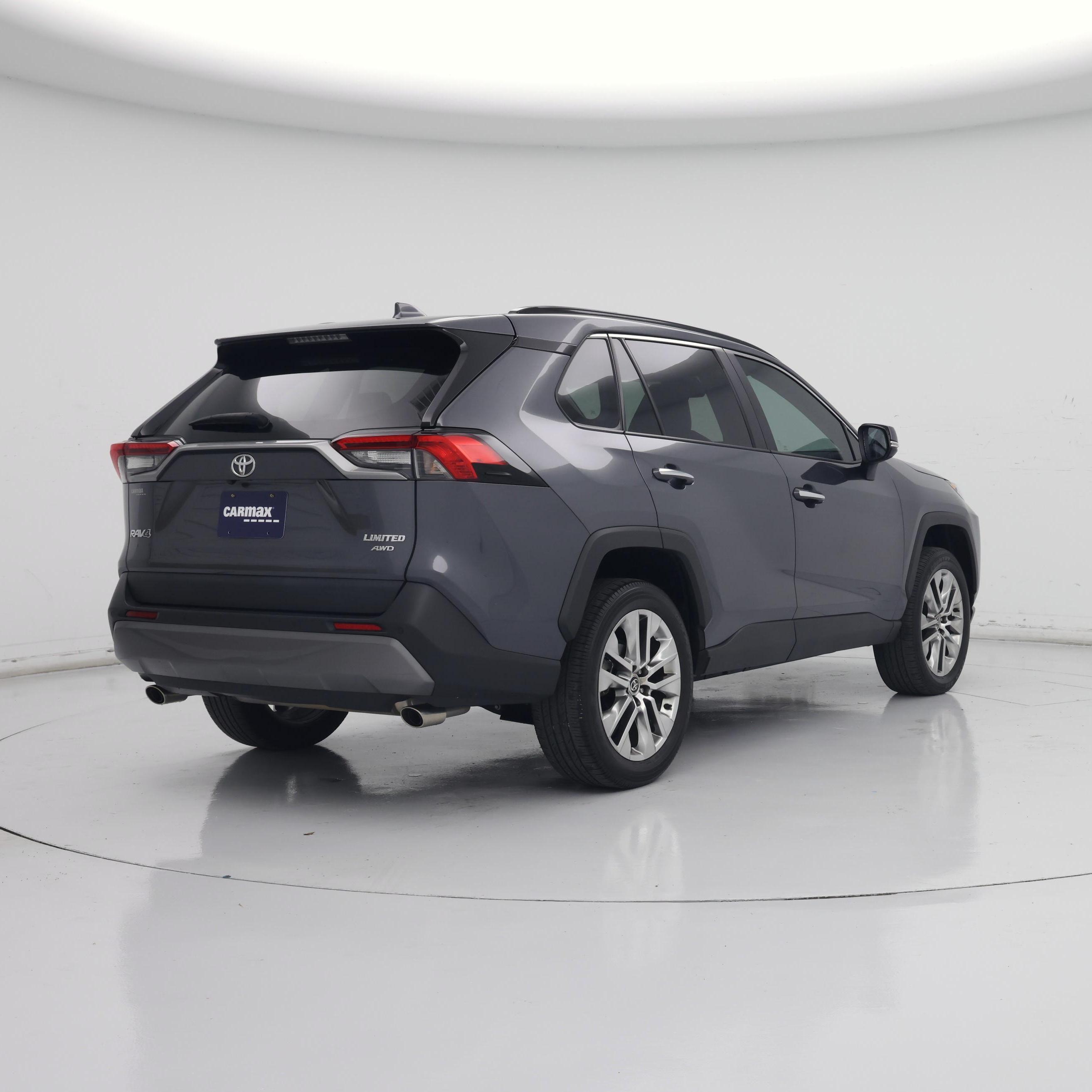 Thumbnail: 2021 Toyota RAV4 - 8