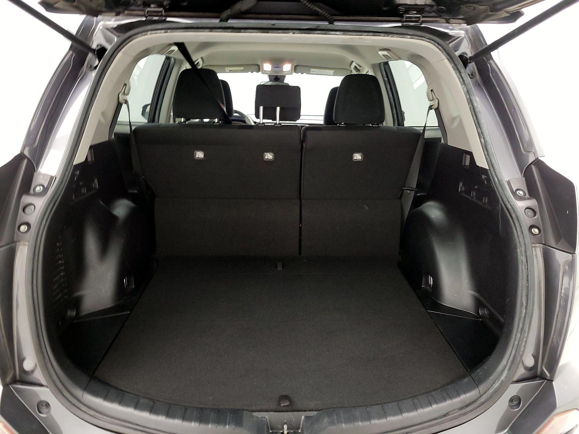 Thumbnail: 2018 Toyota RAV4 - 20