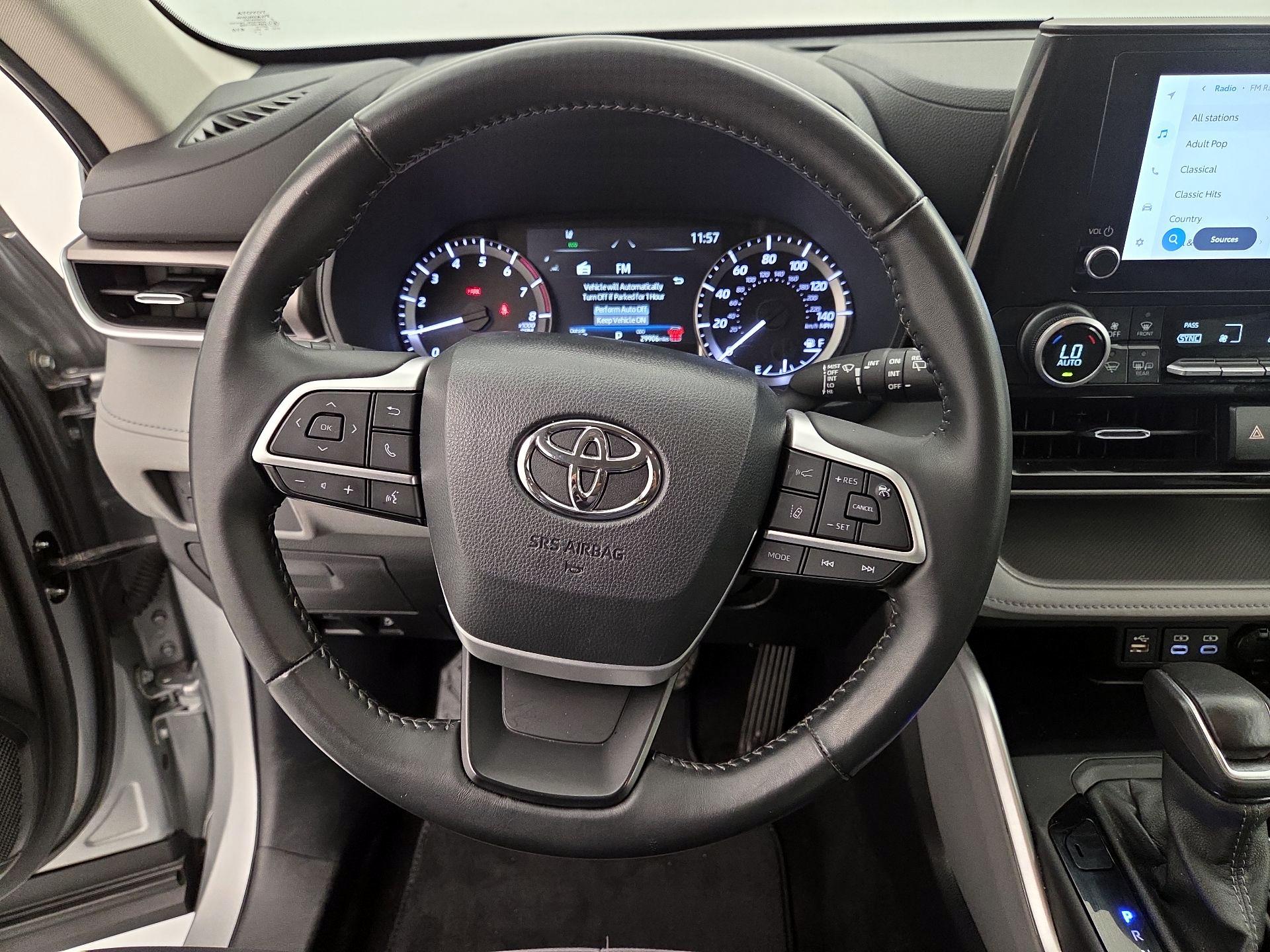 Thumbnail: 2024 Toyota Highlander - 10