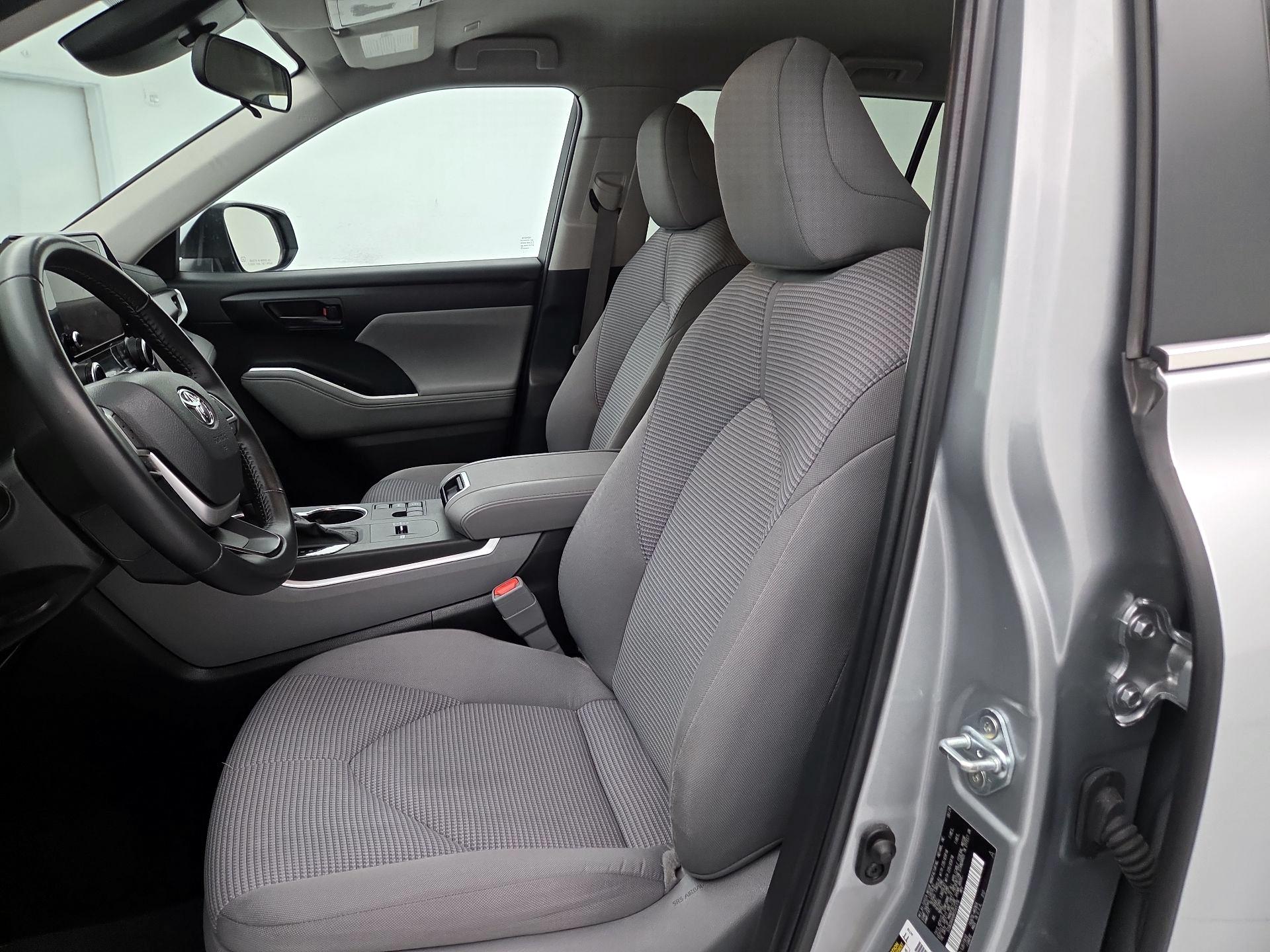 Thumbnail: 2024 Toyota Highlander - 11