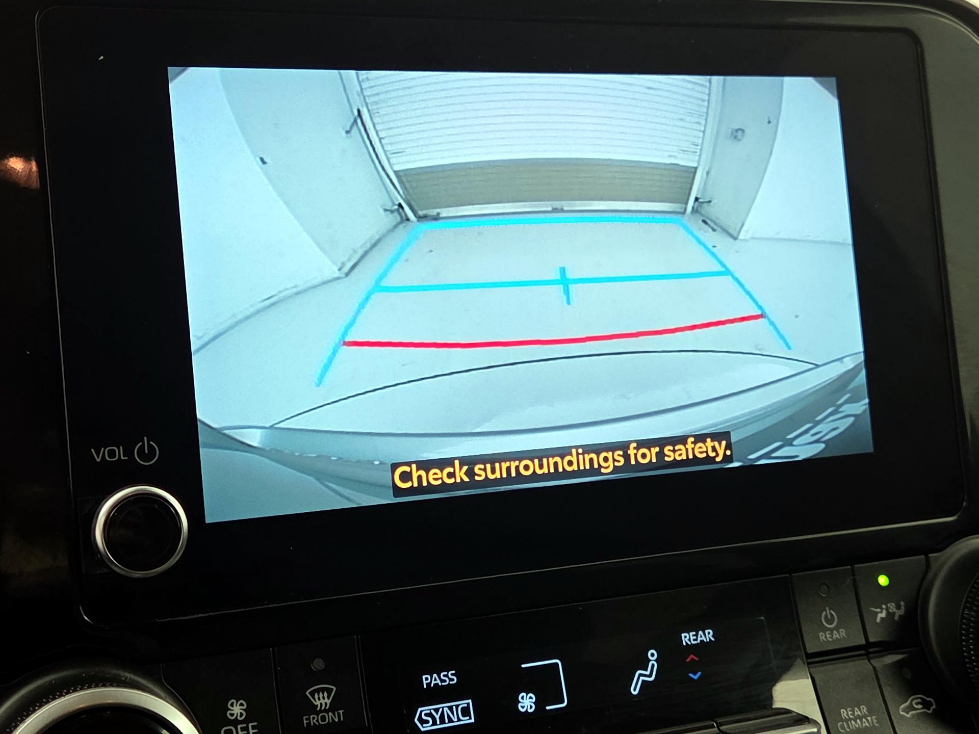 Thumbnail: 2024 Toyota Highlander - 14