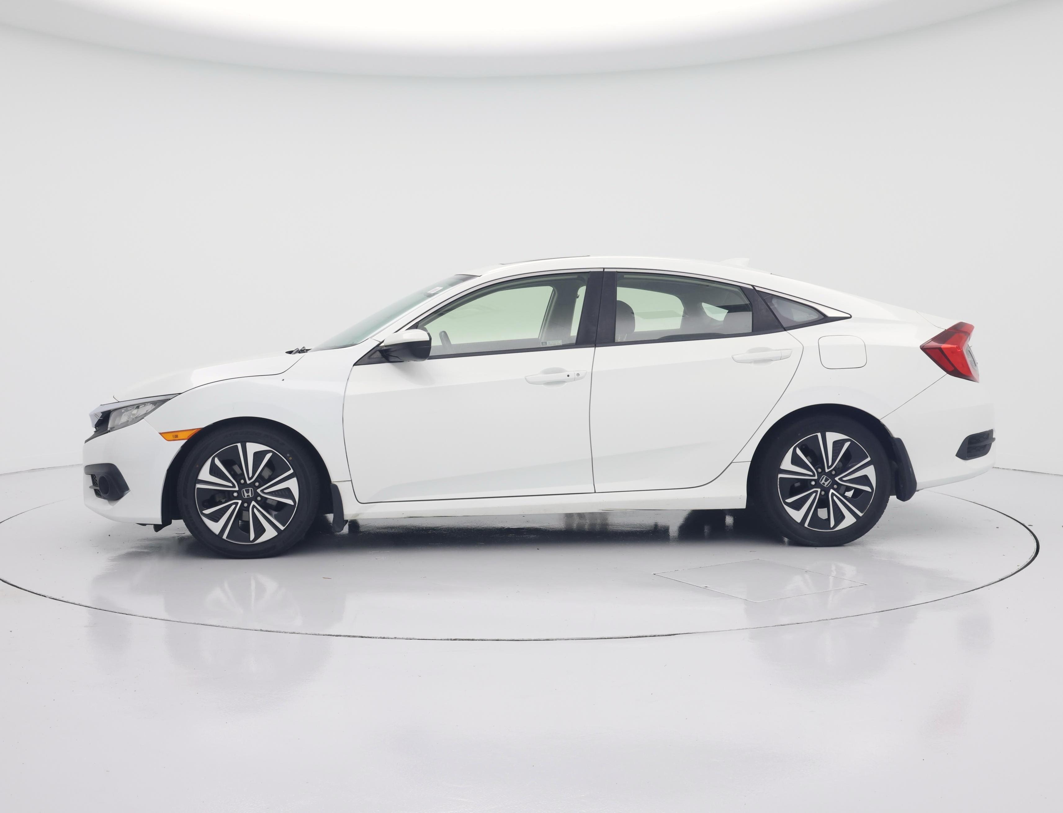 Thumbnail: 2018 Honda Civic - 3