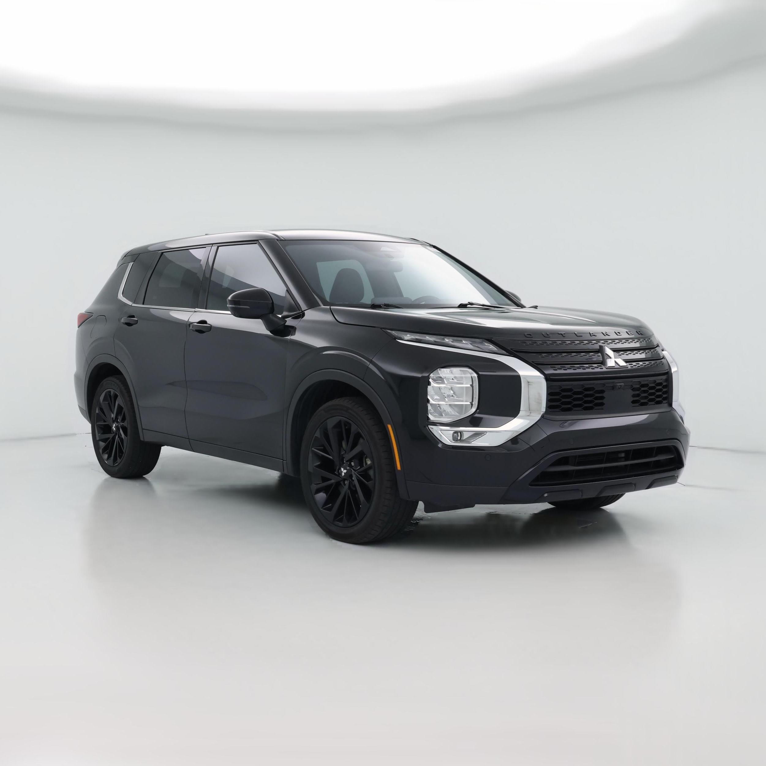 Thumbnail: 2023 Mitsubishi Outlander - 1