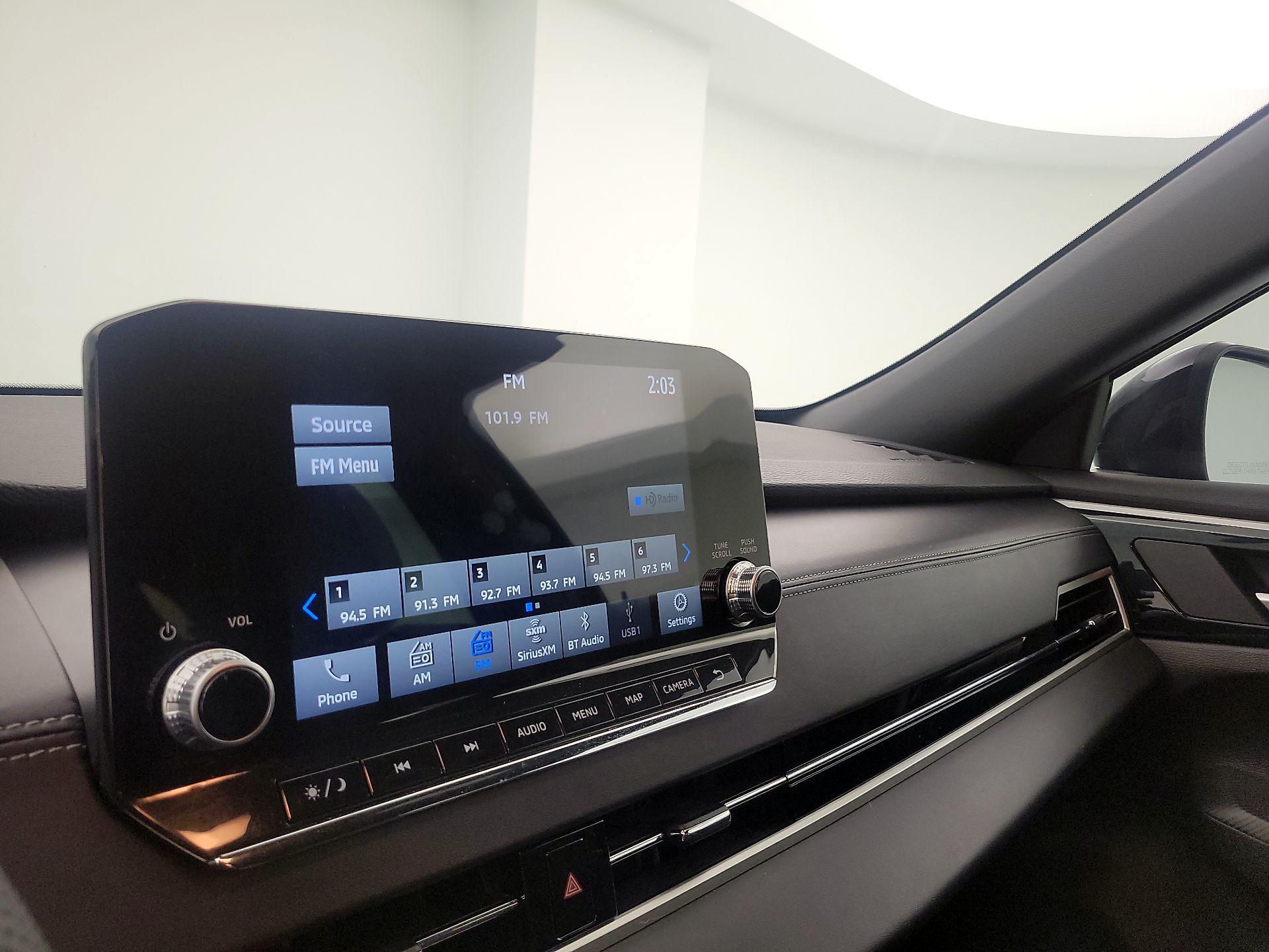 Thumbnail: 2023 Mitsubishi Outlander - 16