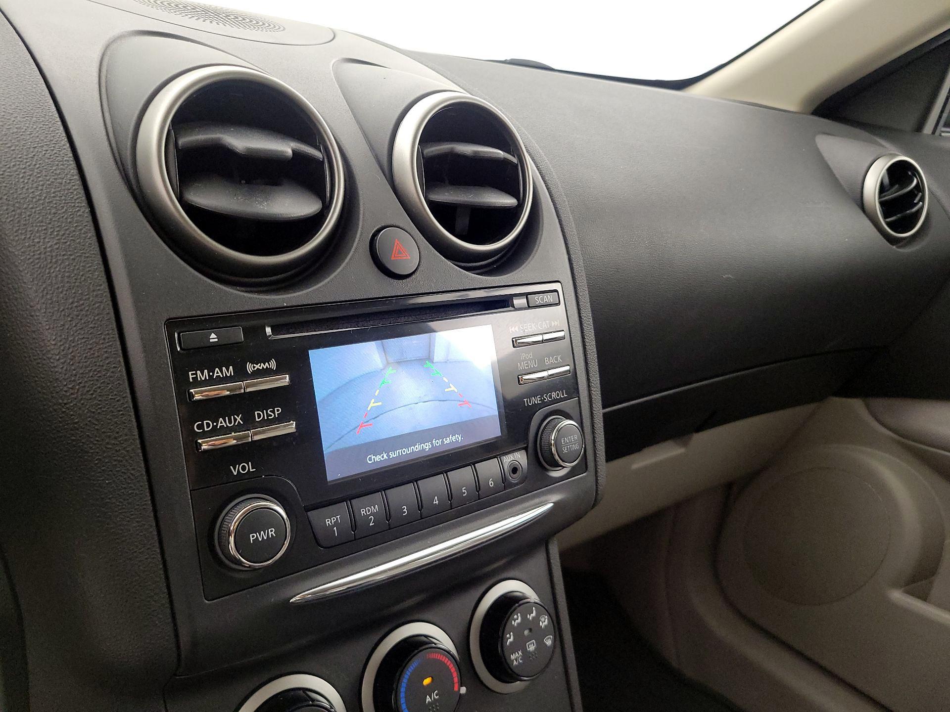 Thumbnail: 2015 Nissan Rogue - 14